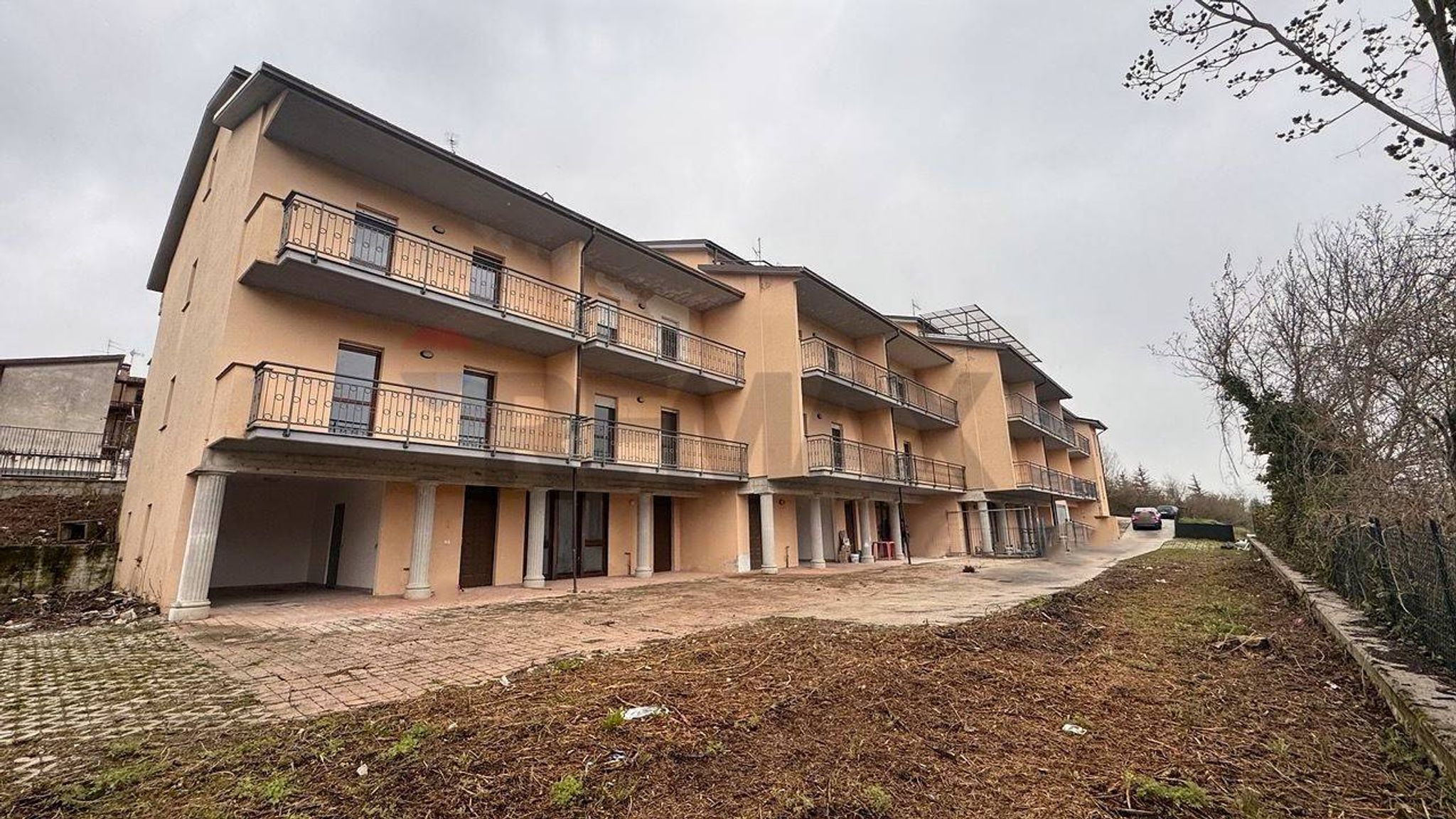 Edificio all'aperto