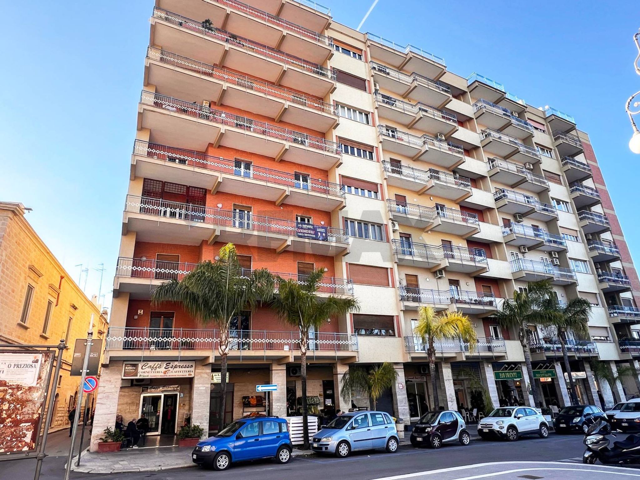 Edificio all'aperto