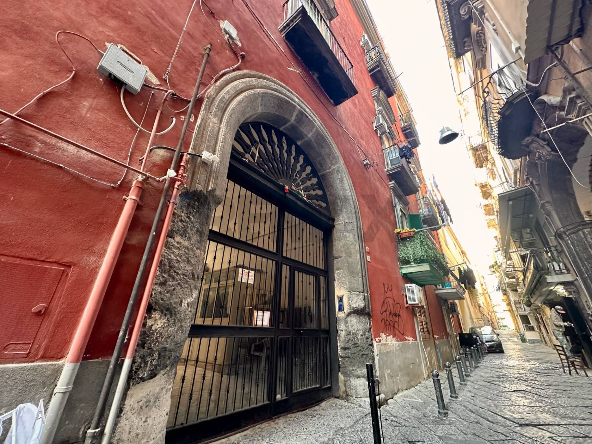 Edificio all'aperto