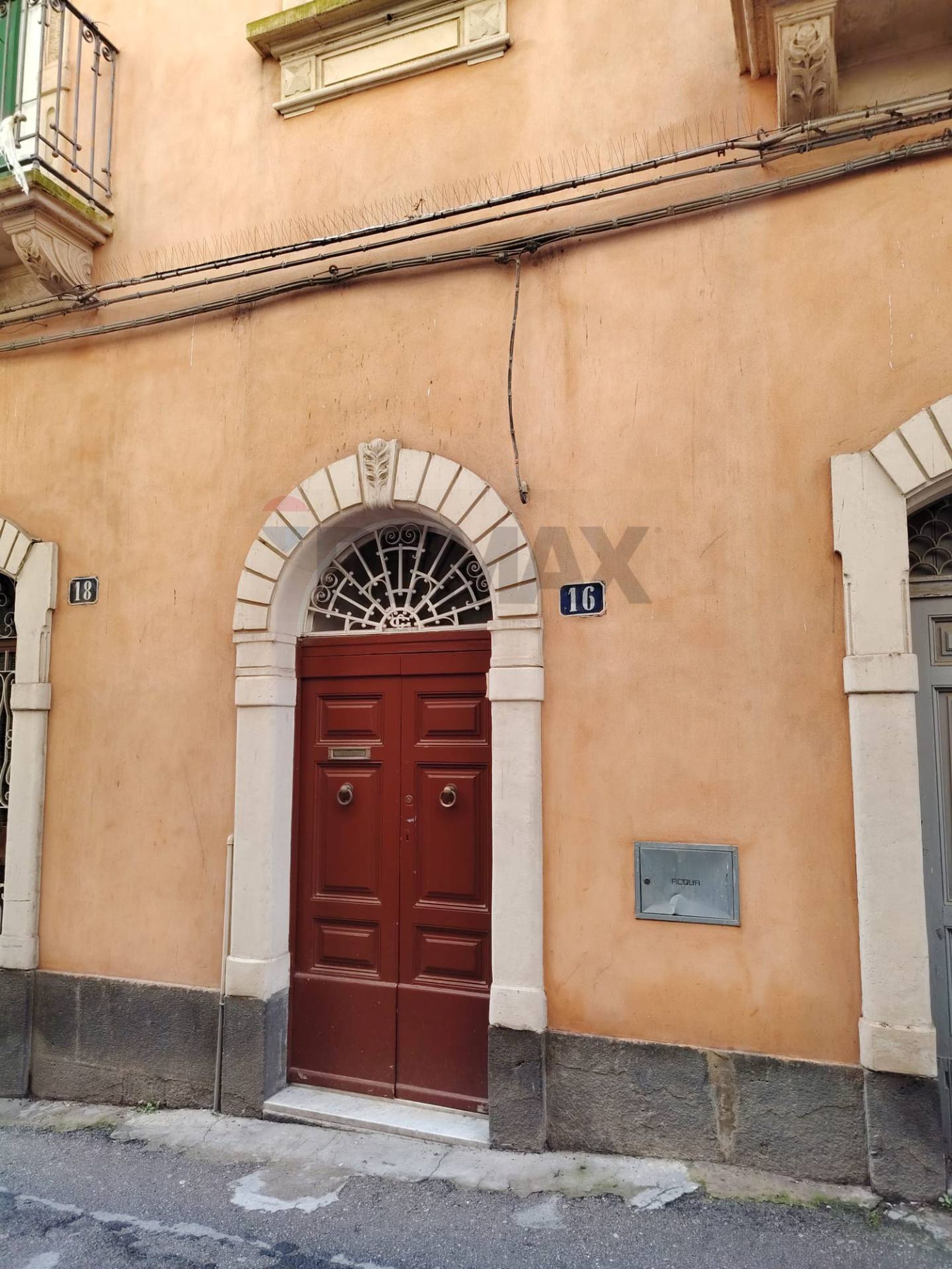 Edificio all'aperto