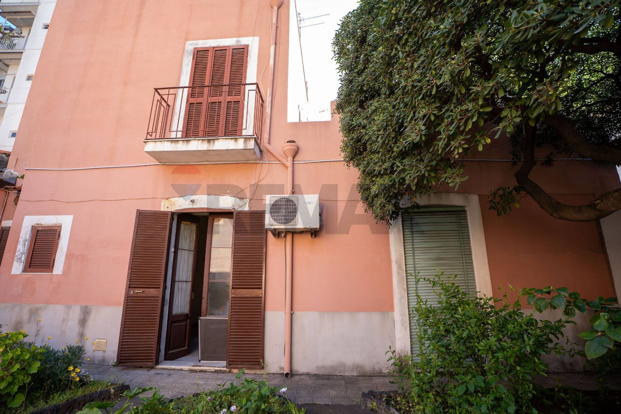 Edificio all'aperto