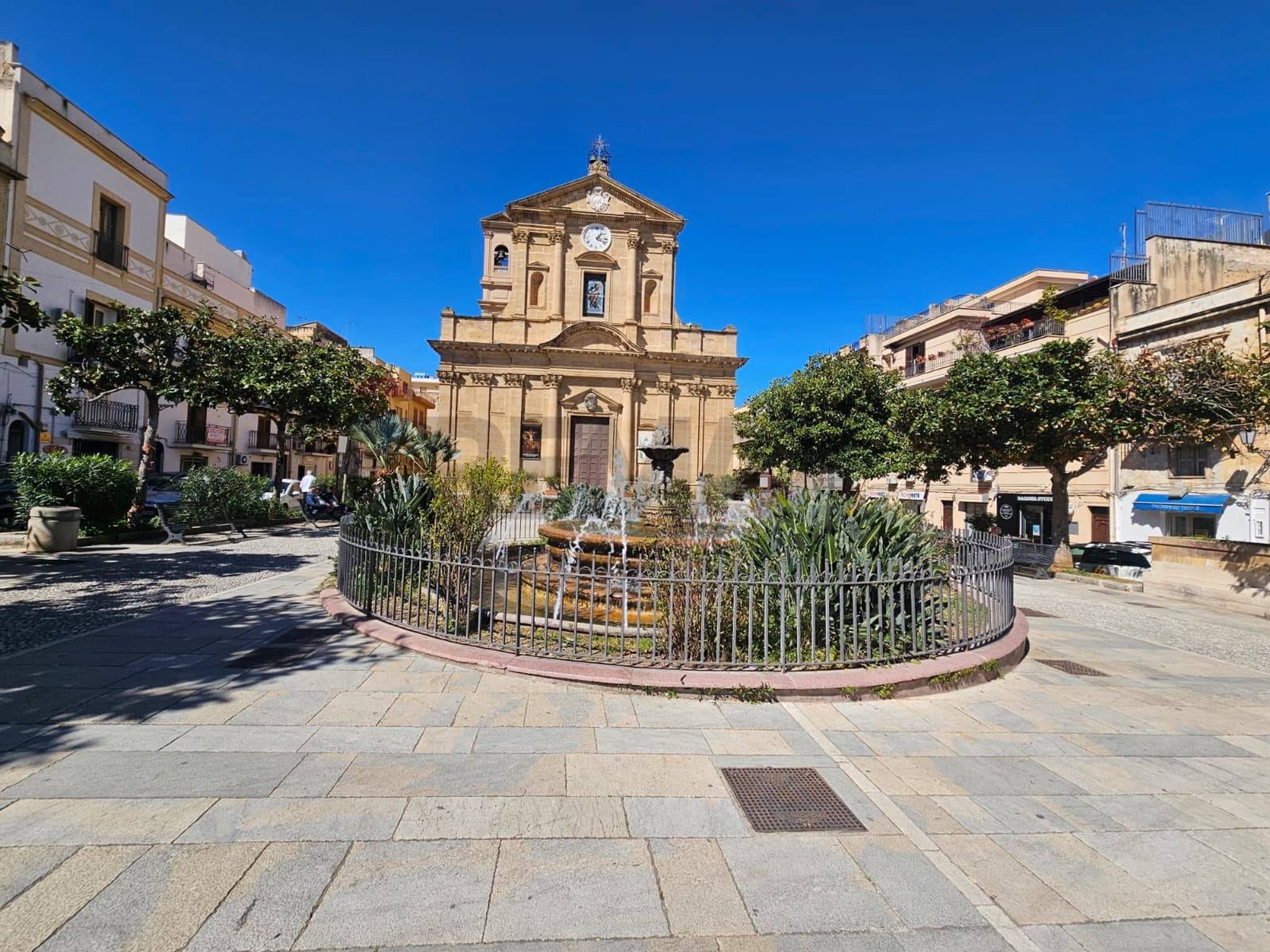 Edificio all'aperto