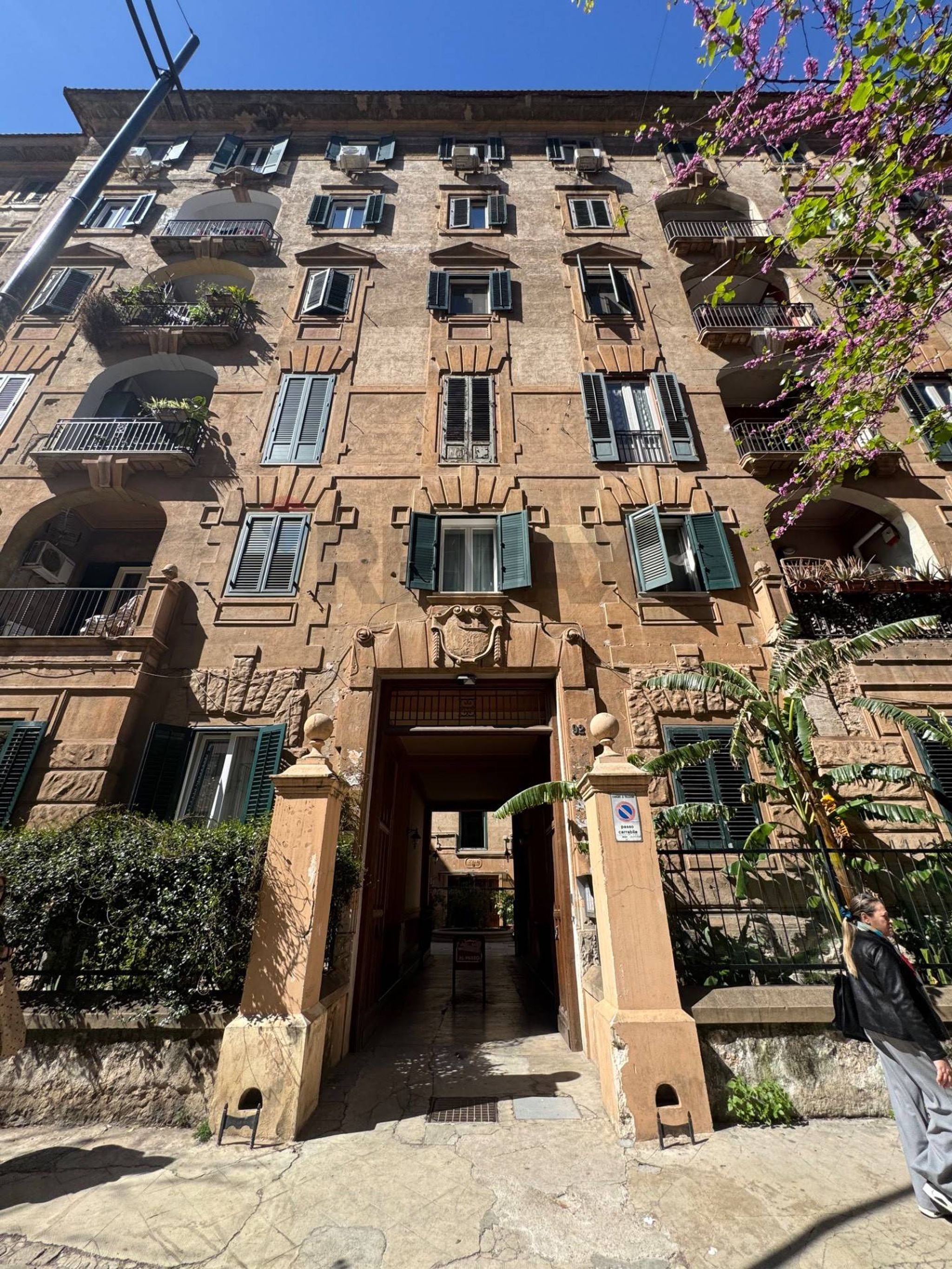 Edificio all'aperto