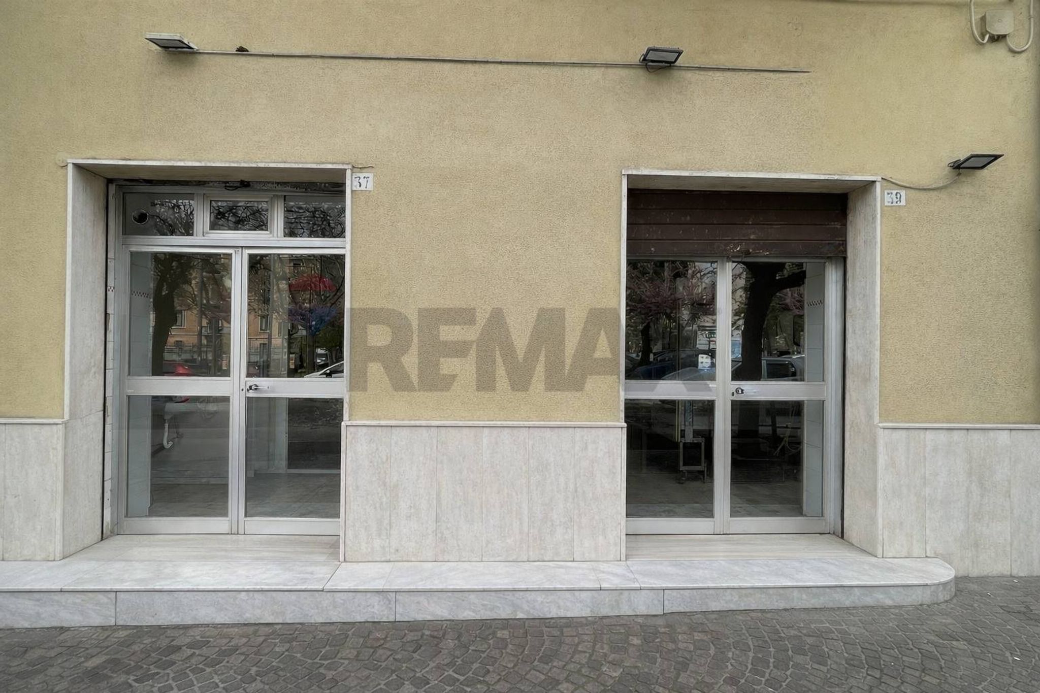 Edificio all'aperto