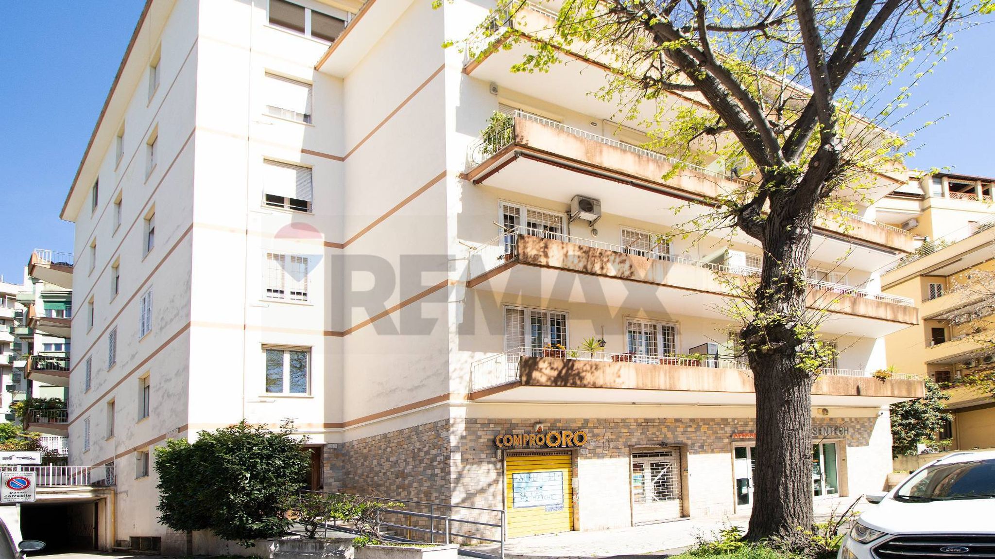 Edificio all'aperto