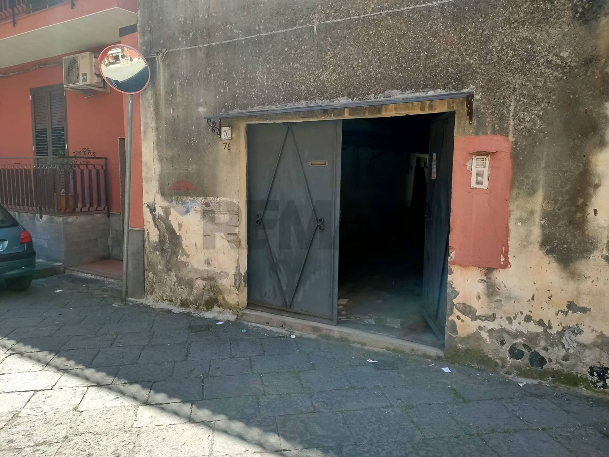 Edificio all'aperto