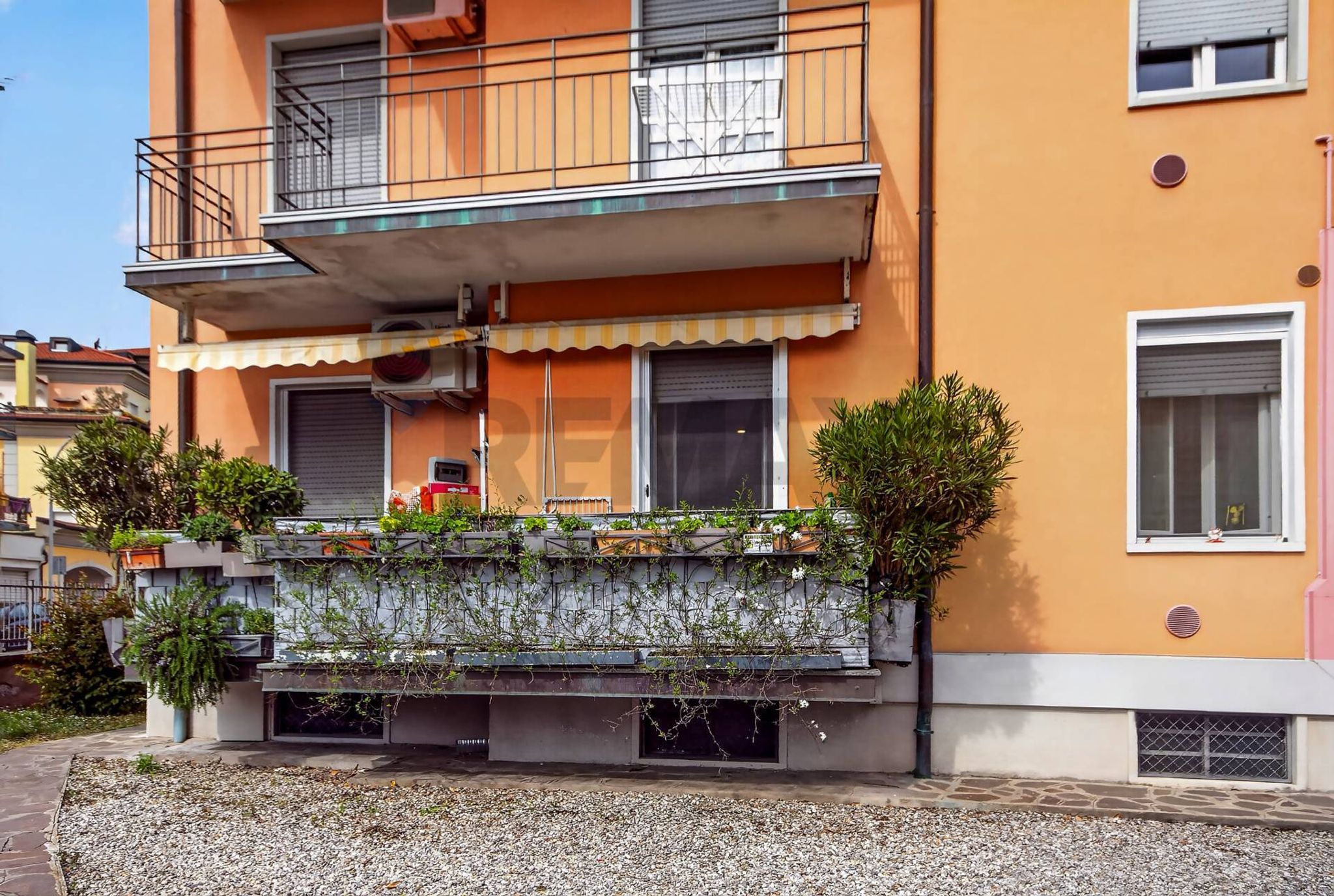 Edificio all'aperto