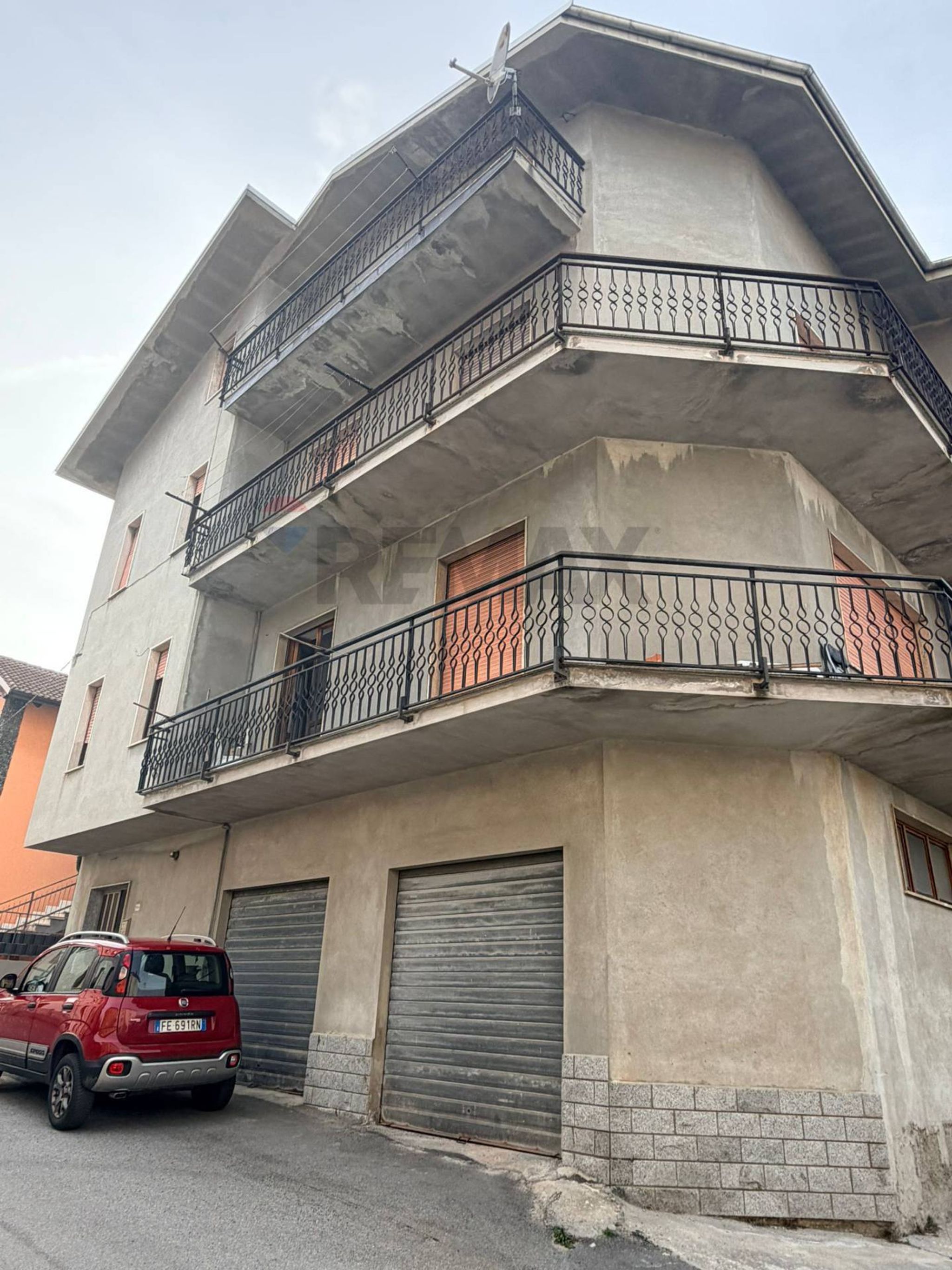Edificio all'aperto