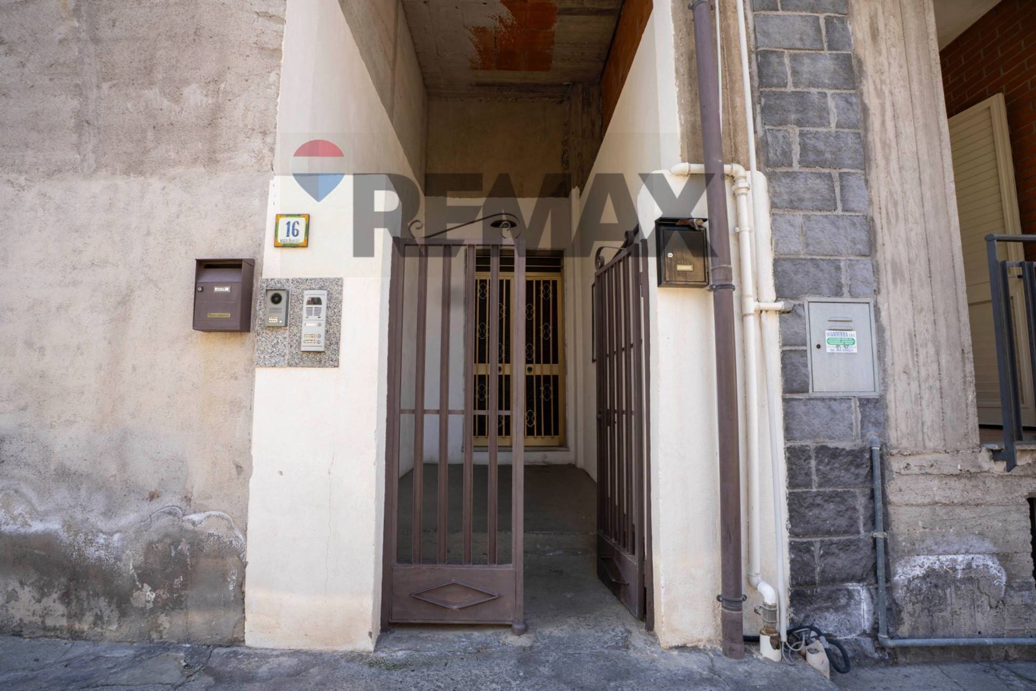 Edificio all'aperto