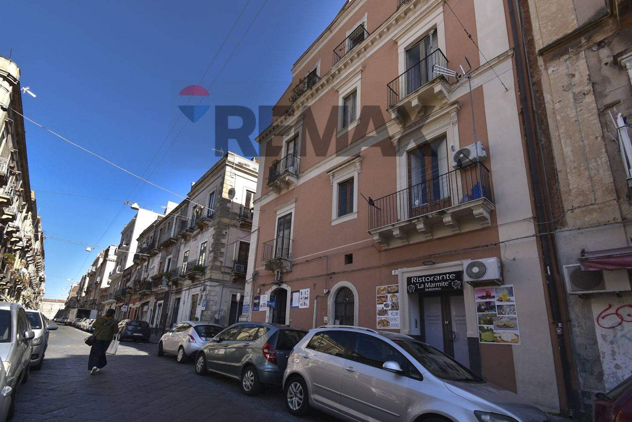 Edificio all'aperto