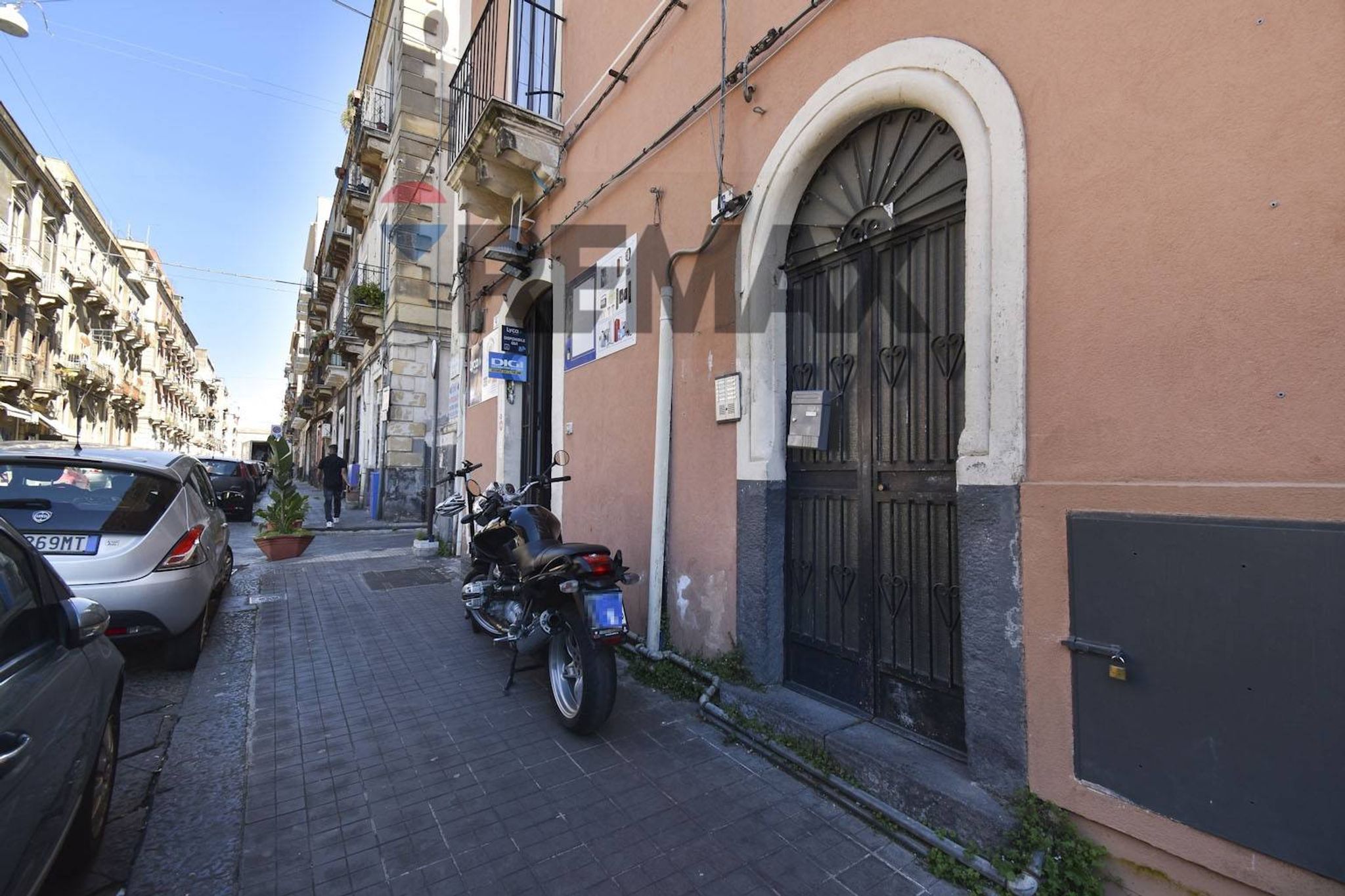 Edificio all'aperto