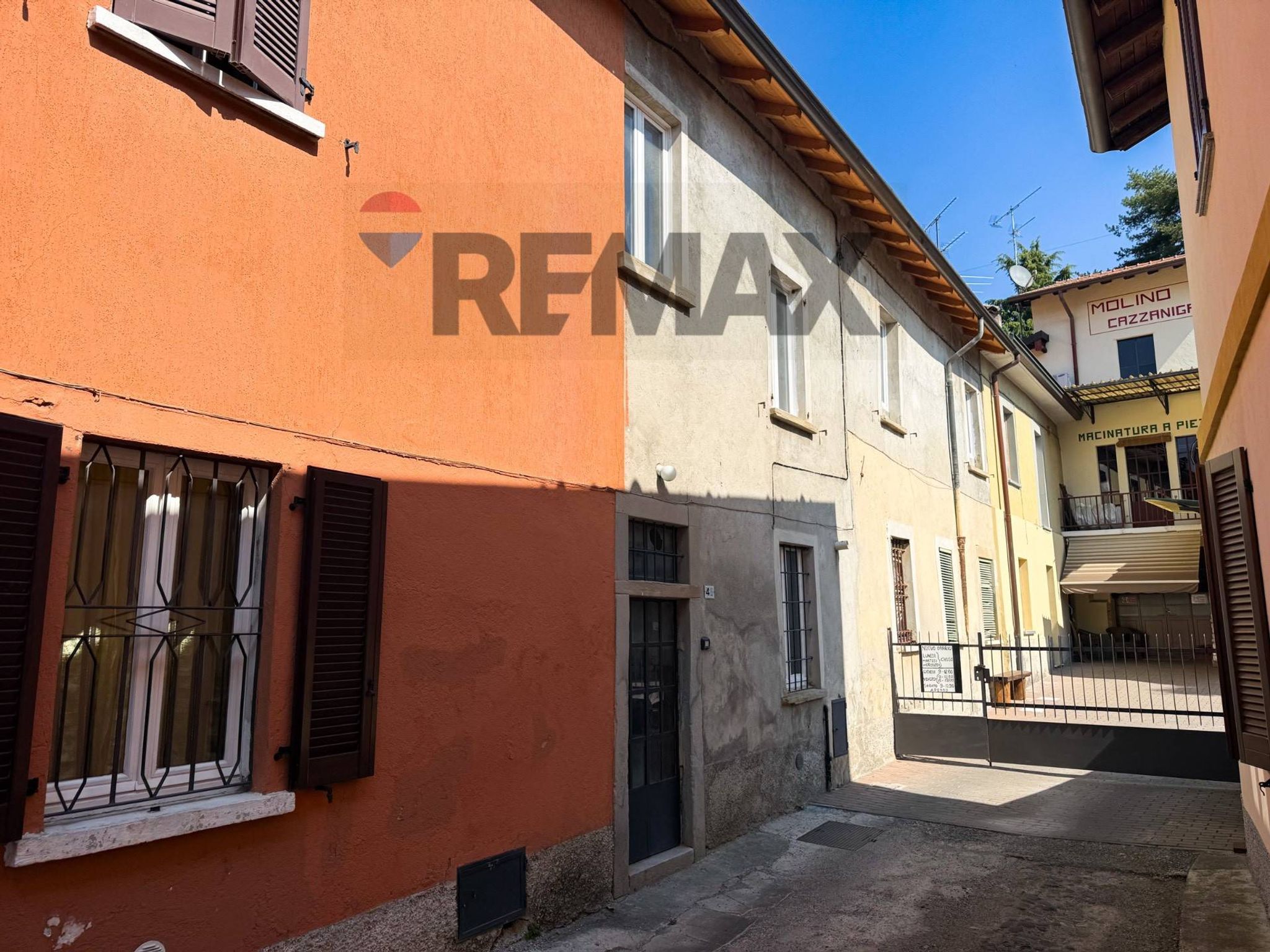 Edificio all'aperto