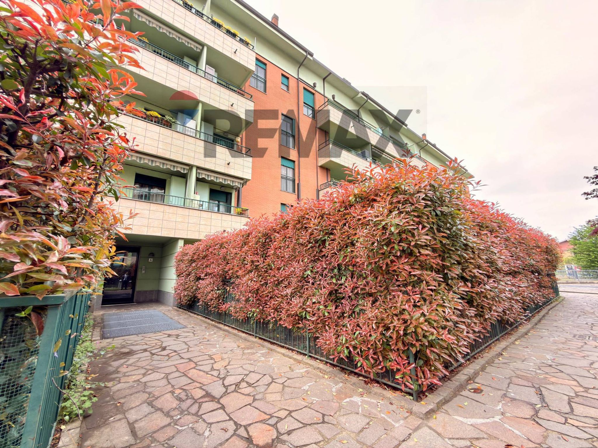 Property in Pero