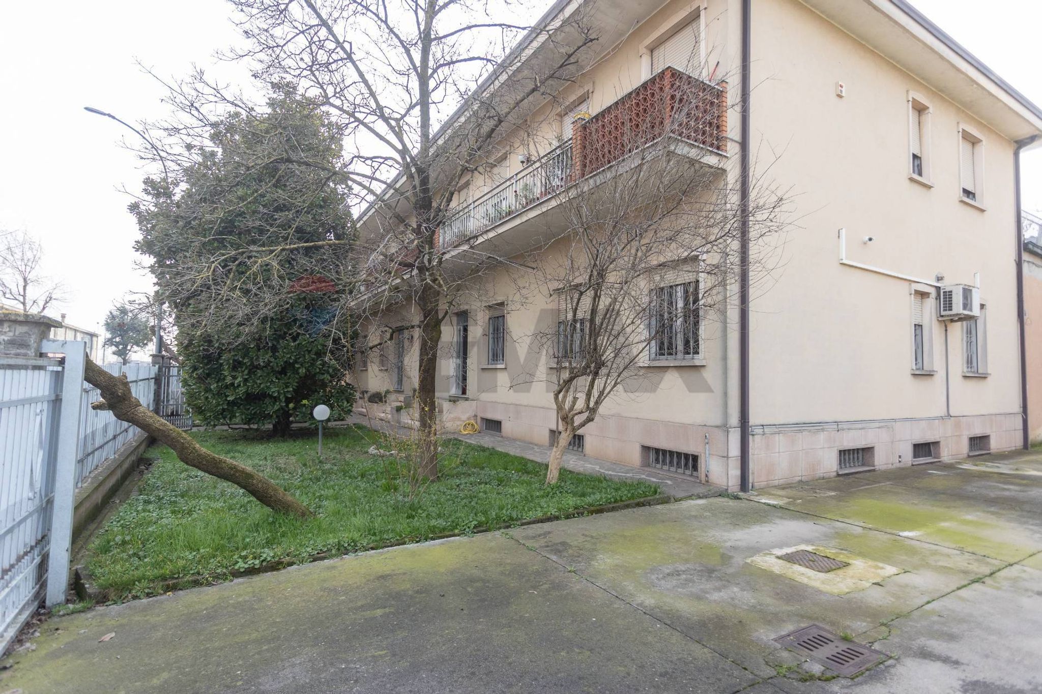 Edificio all'aperto