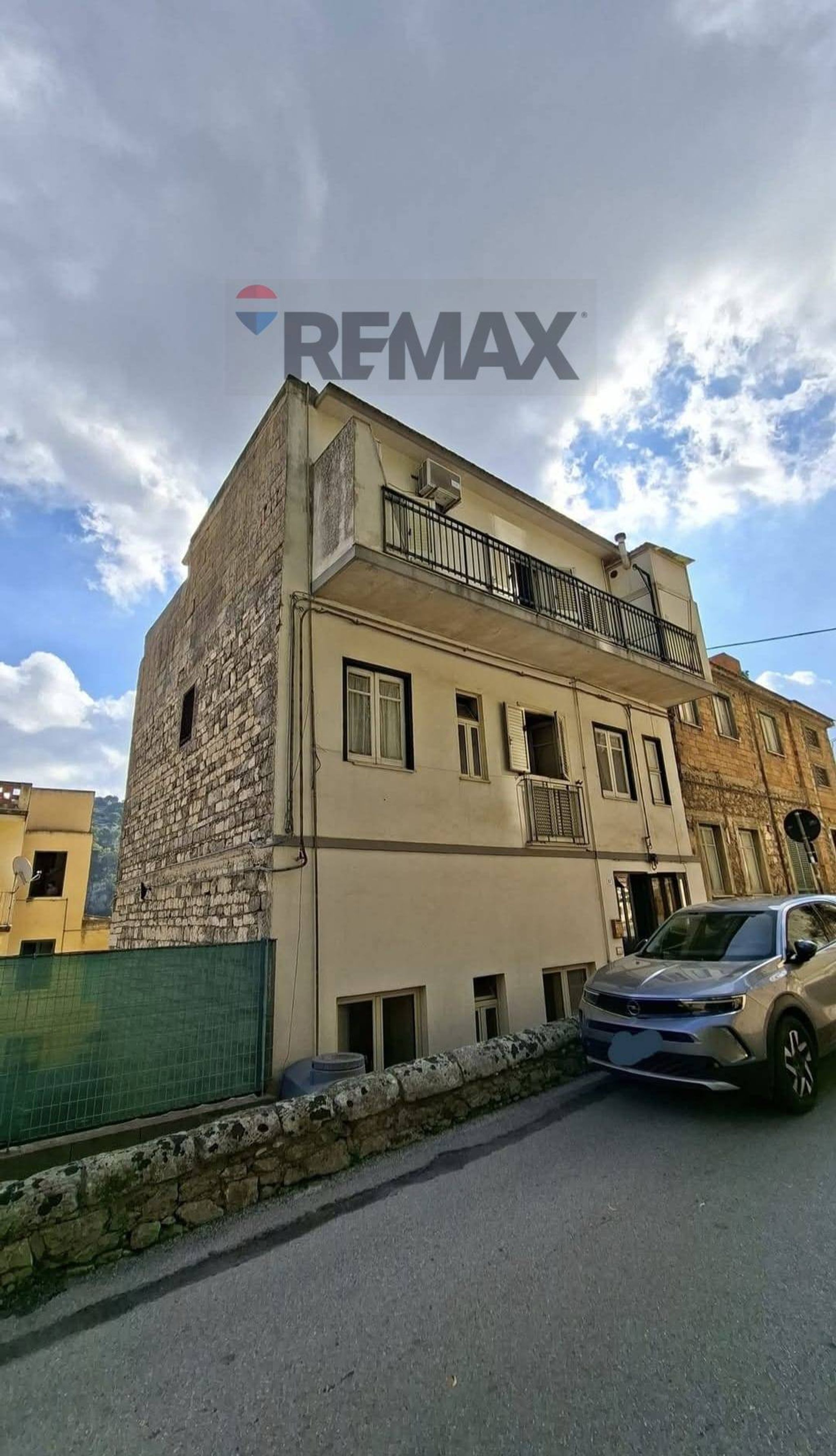 Edificio all'aperto