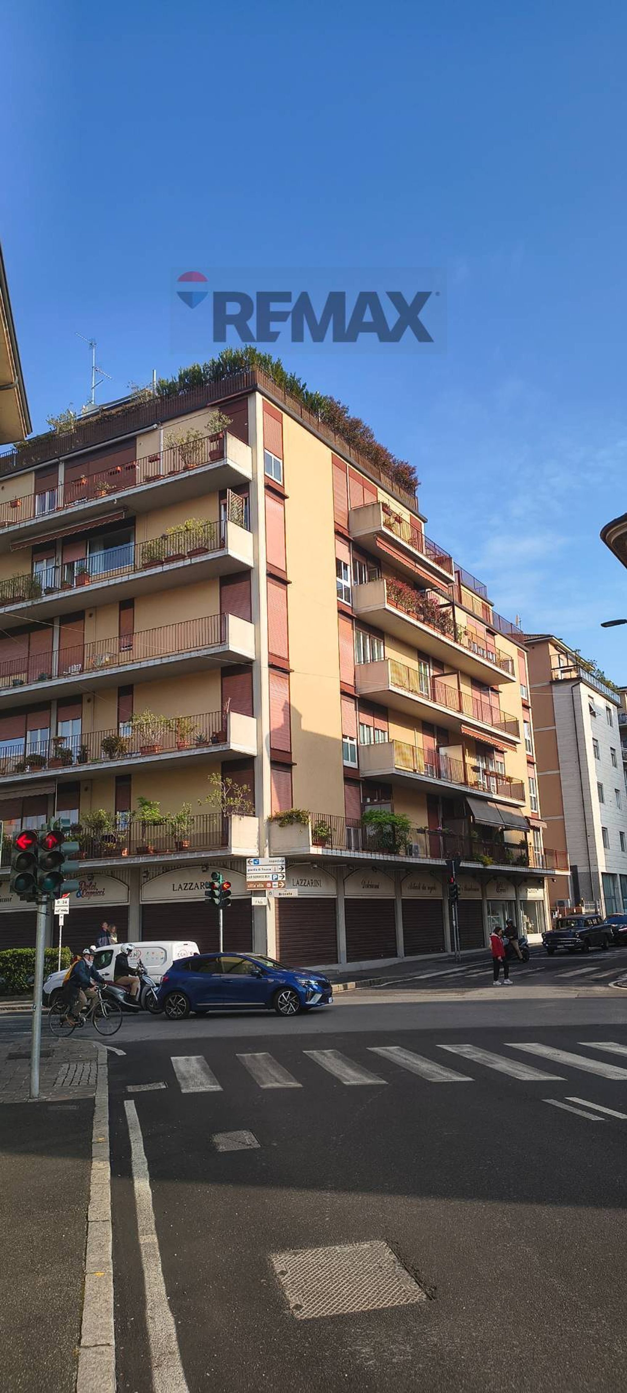 Edificio all'aperto