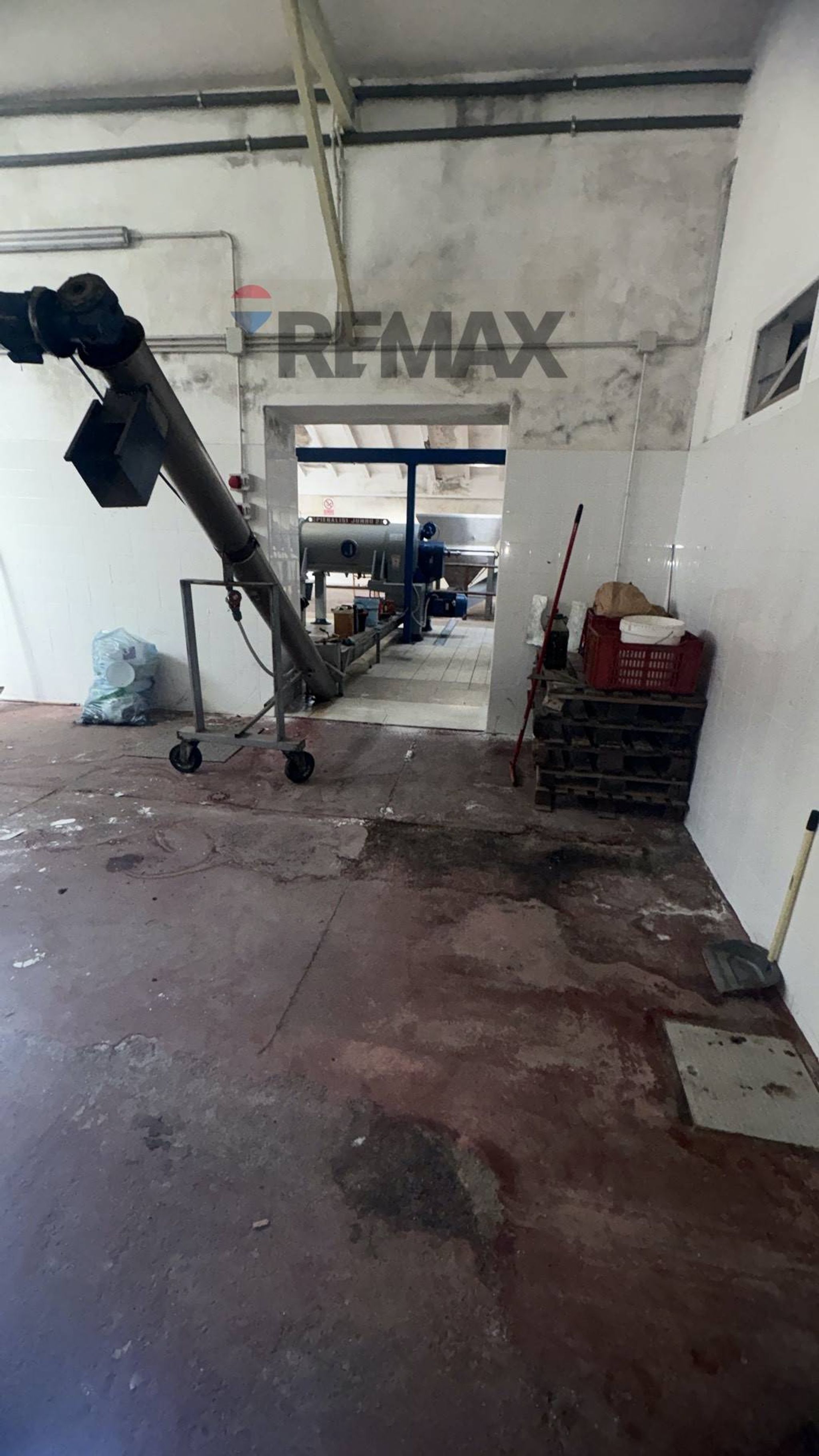 interno con macchinari