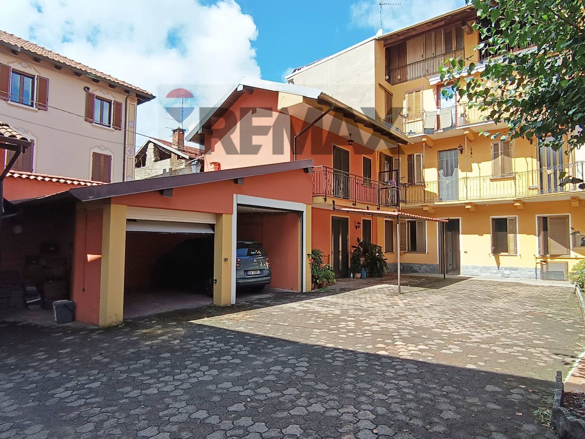 Edificio all'aperto