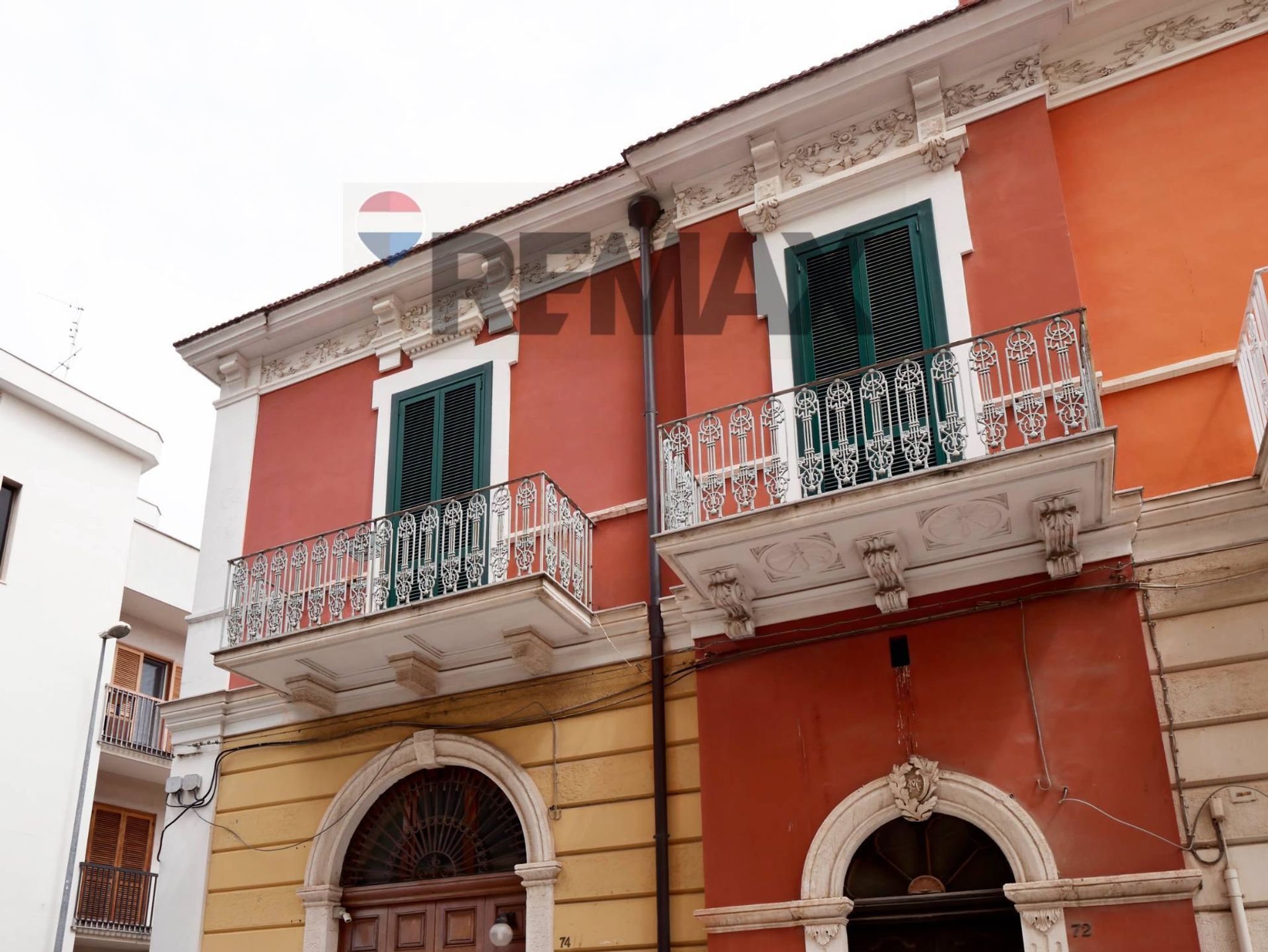 Edificio all'aperto