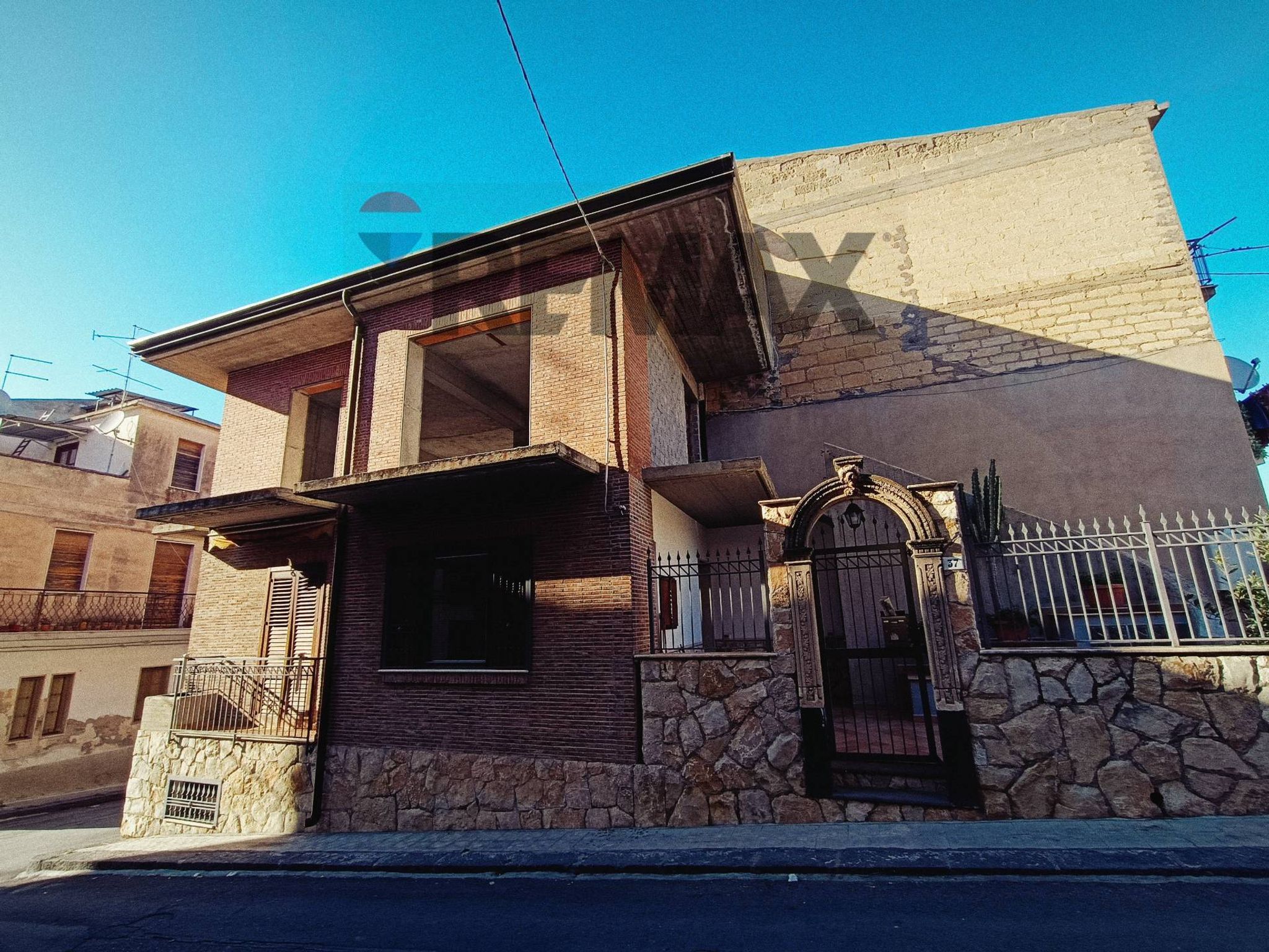 Edificio all'aperto
