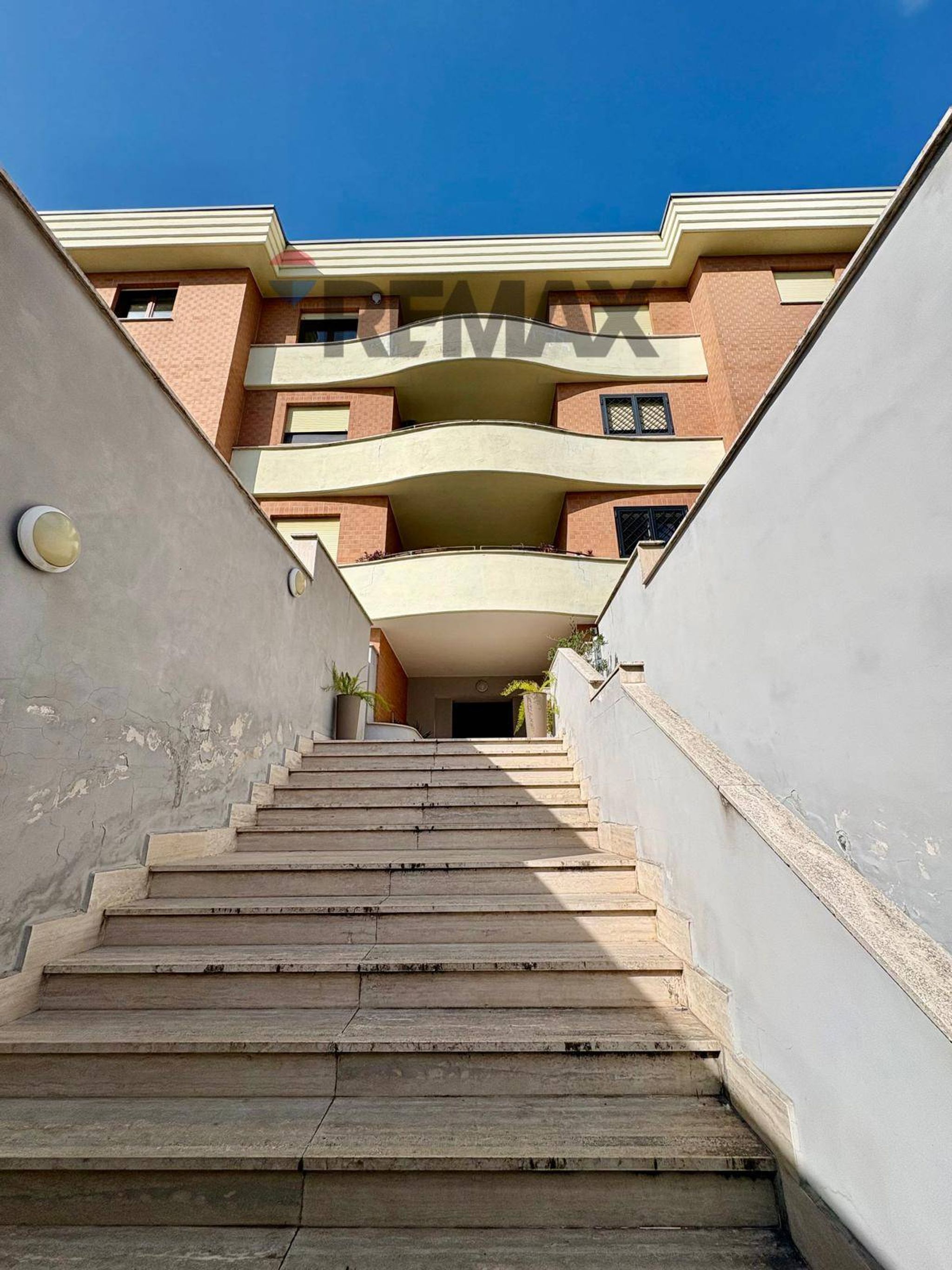 Edificio all'aperto