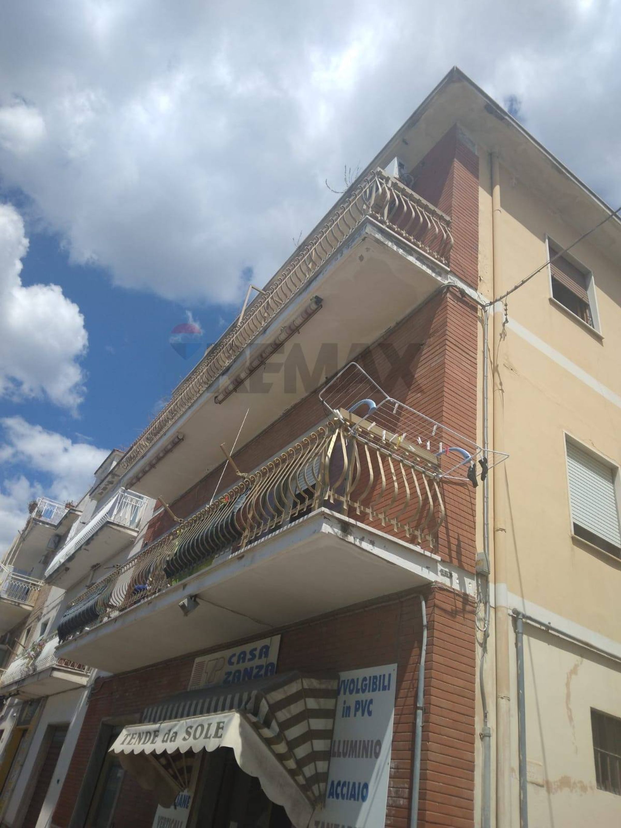 Edificio all'aperto