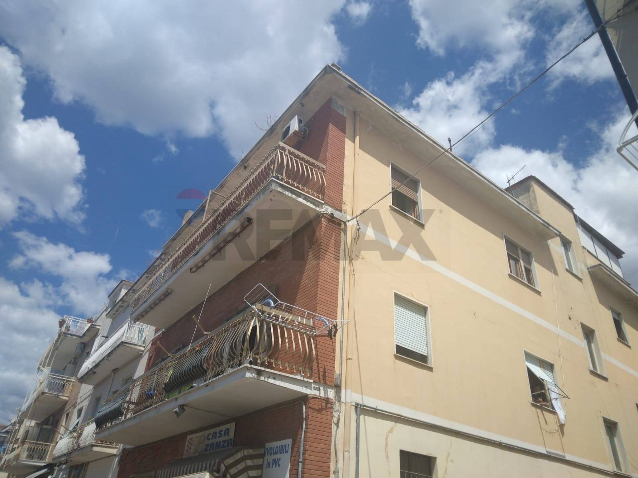 Edificio all'aperto