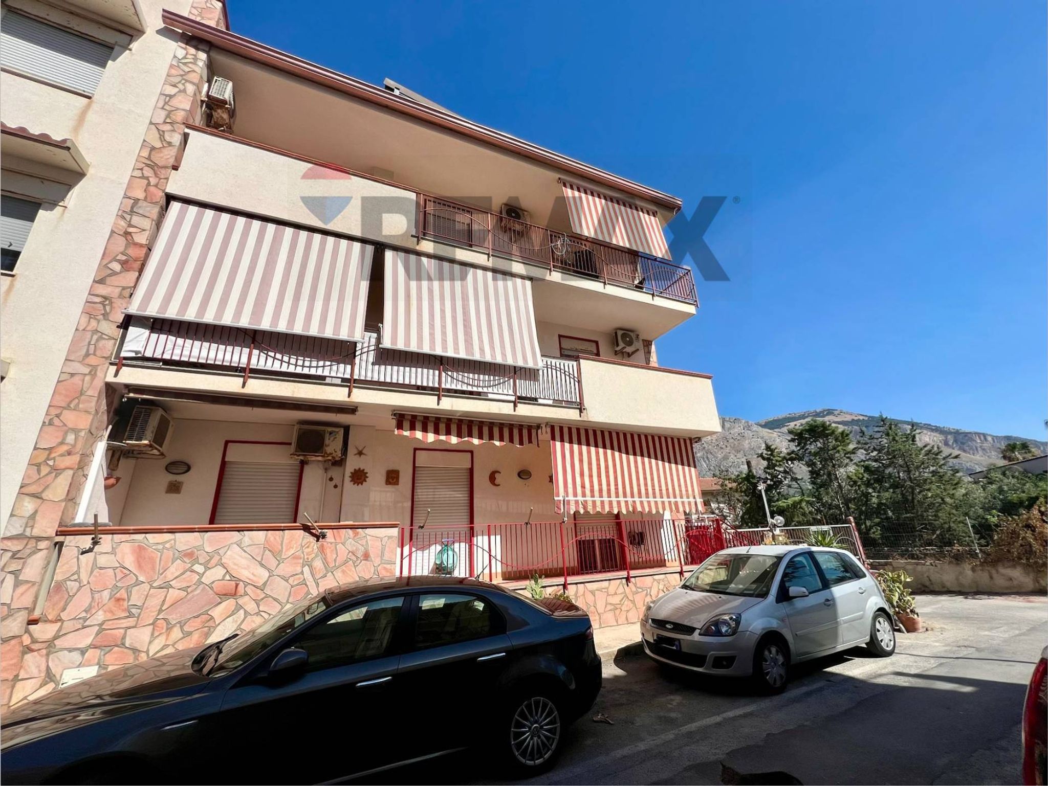 Edificio all'aperto