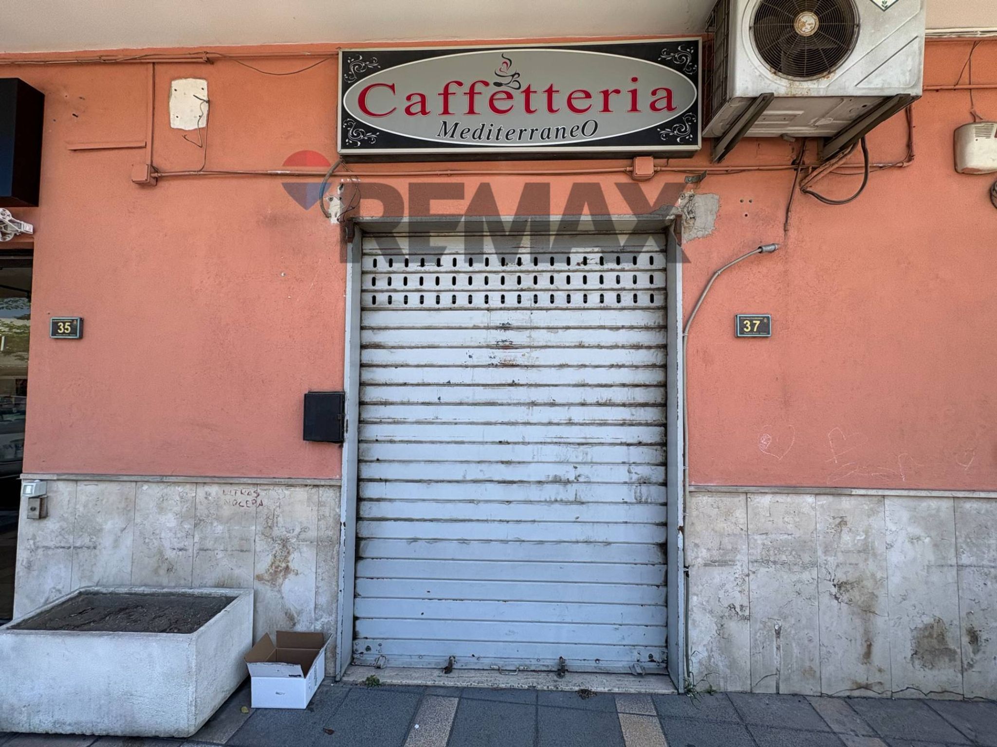 Edificio all'aperto