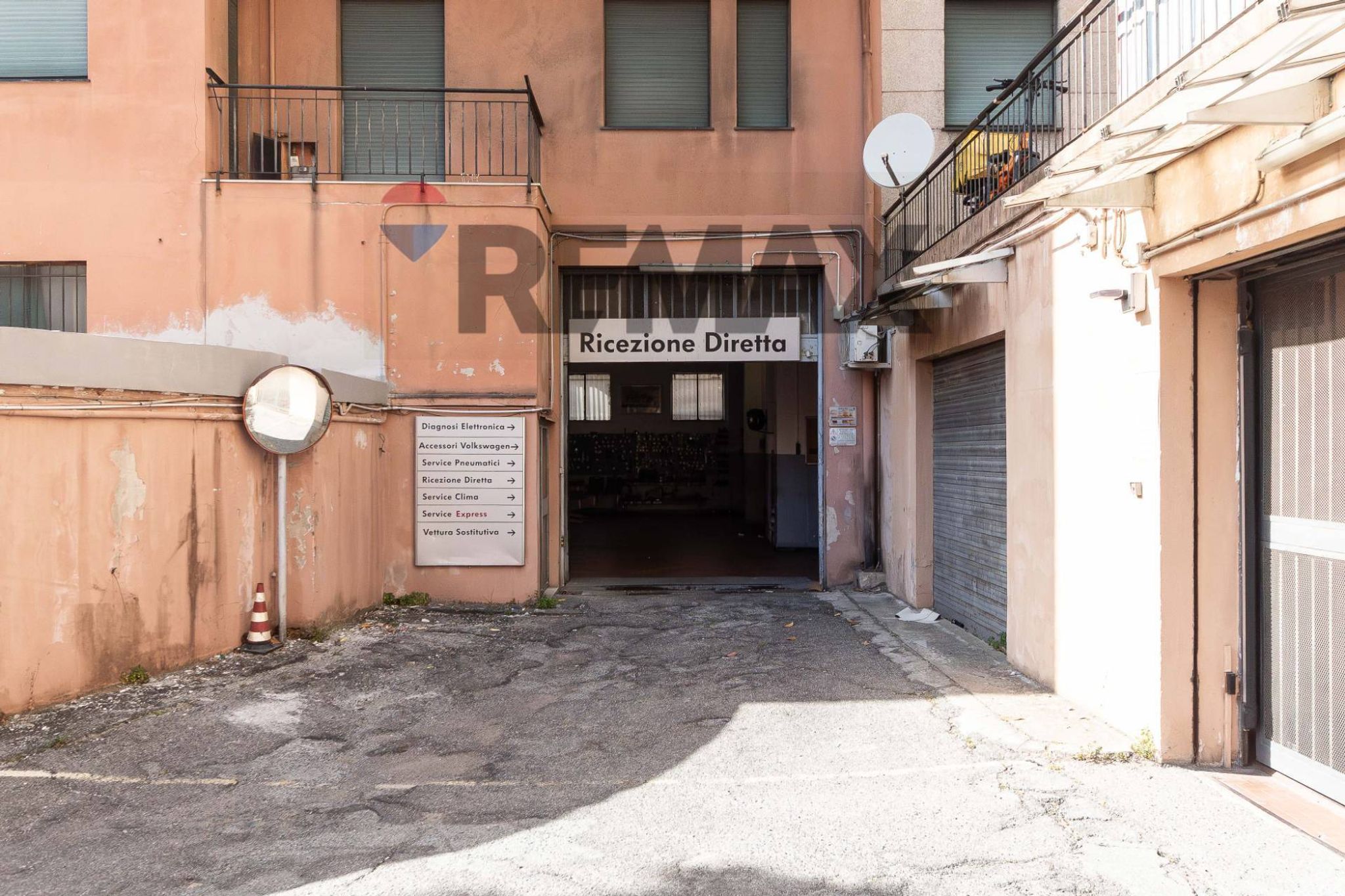 Edificio all'aperto