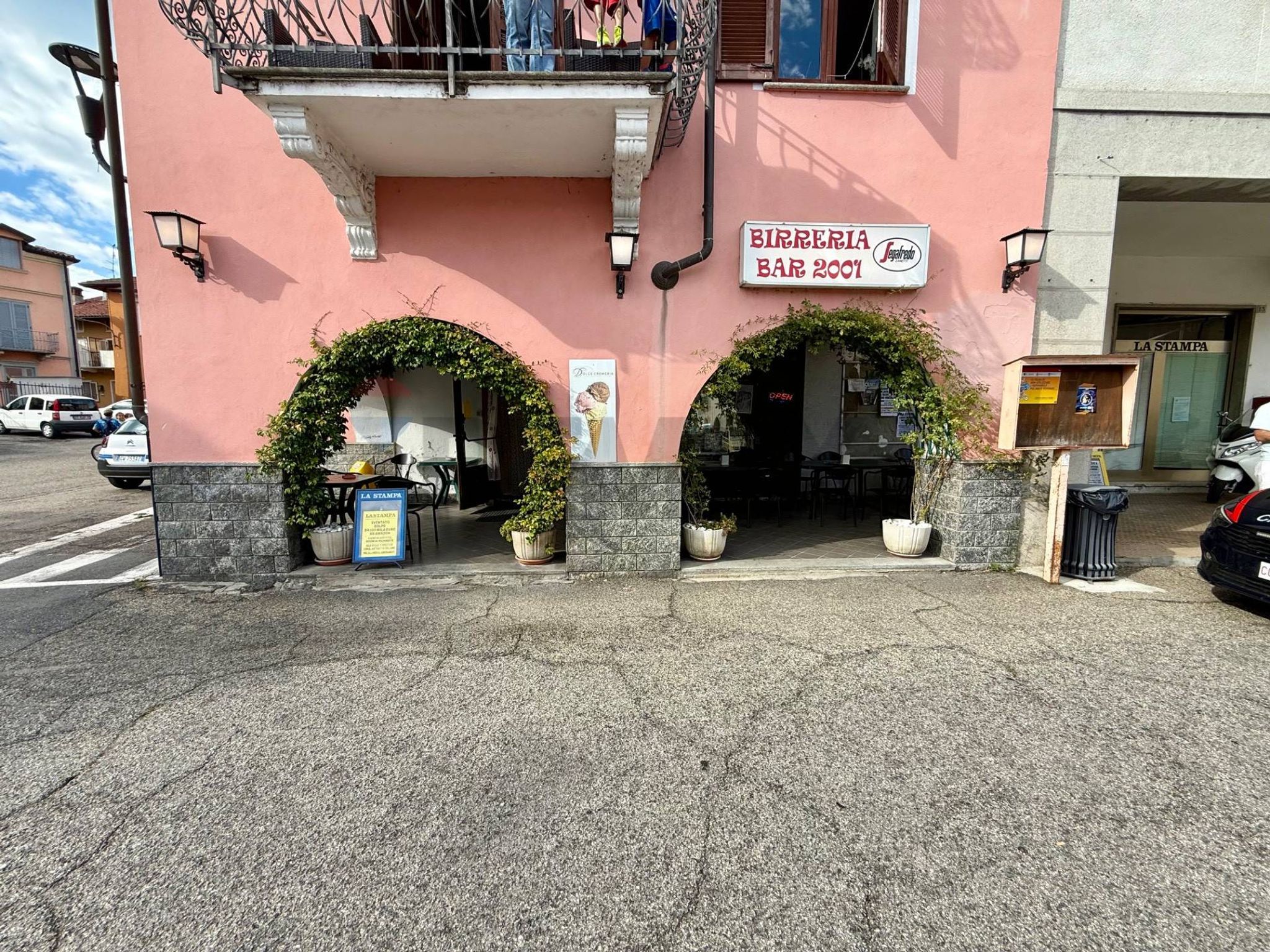 Edificio all'aperto