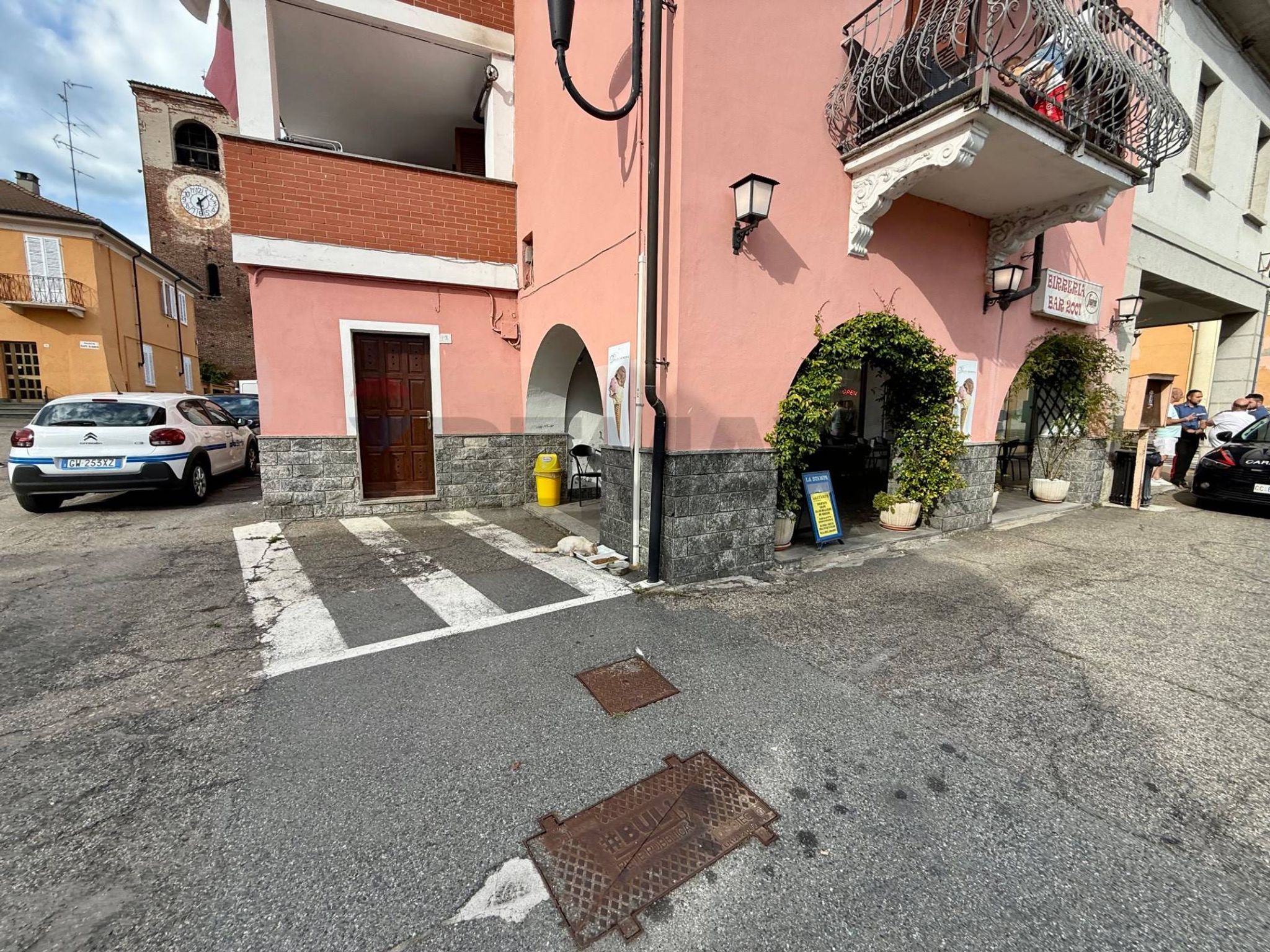 Edificio all'aperto