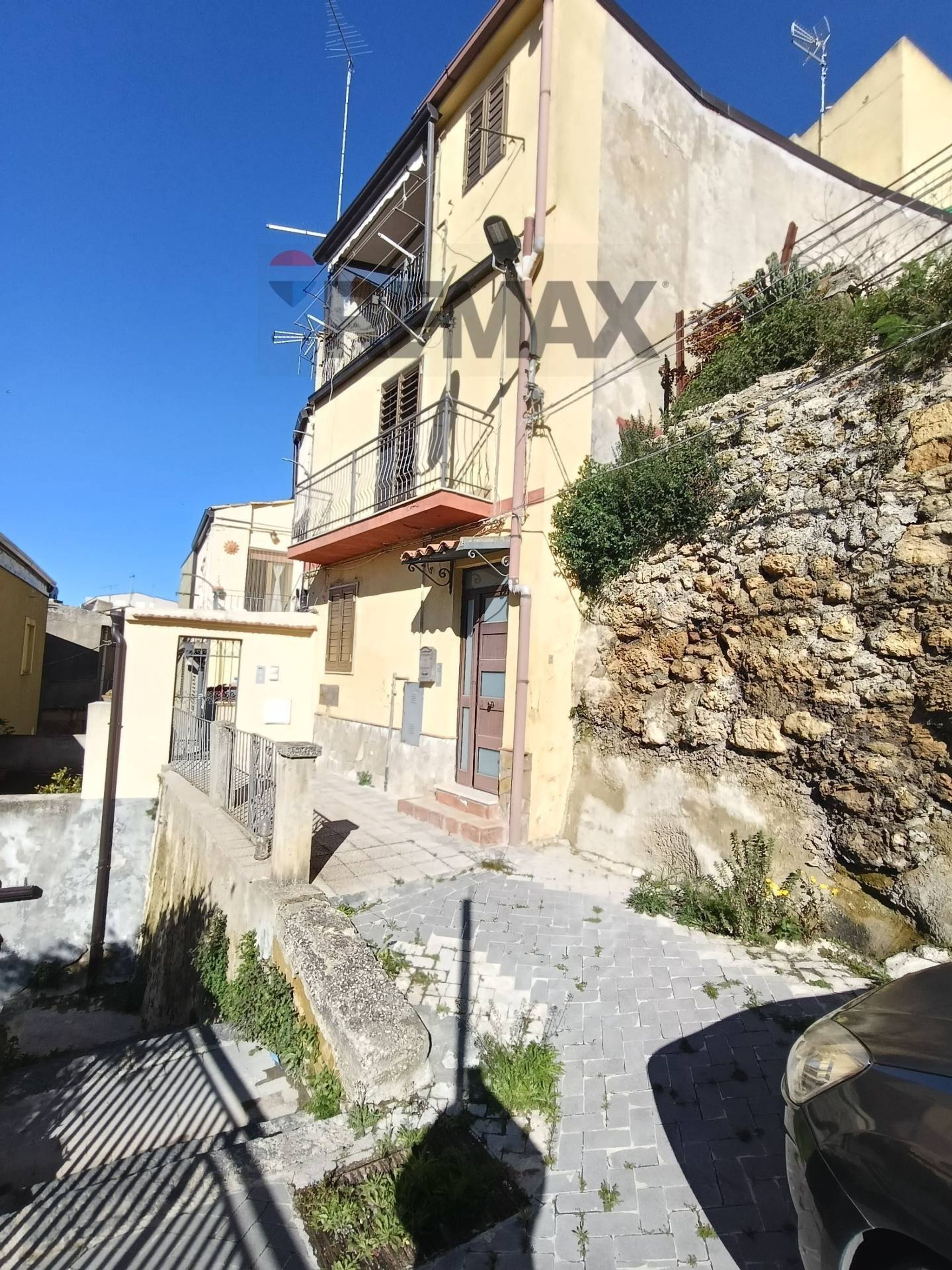 Property in Enna
