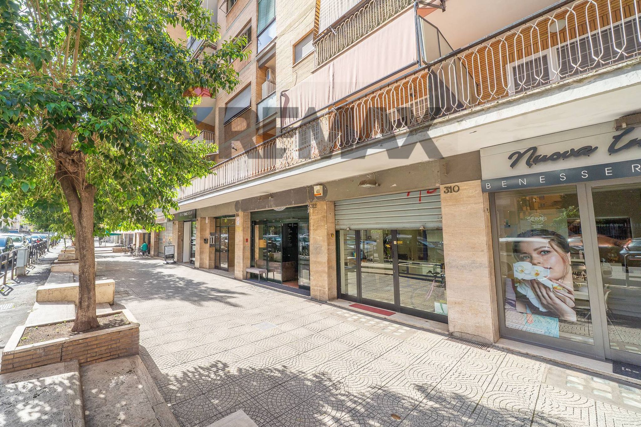 Edificio all'aperto