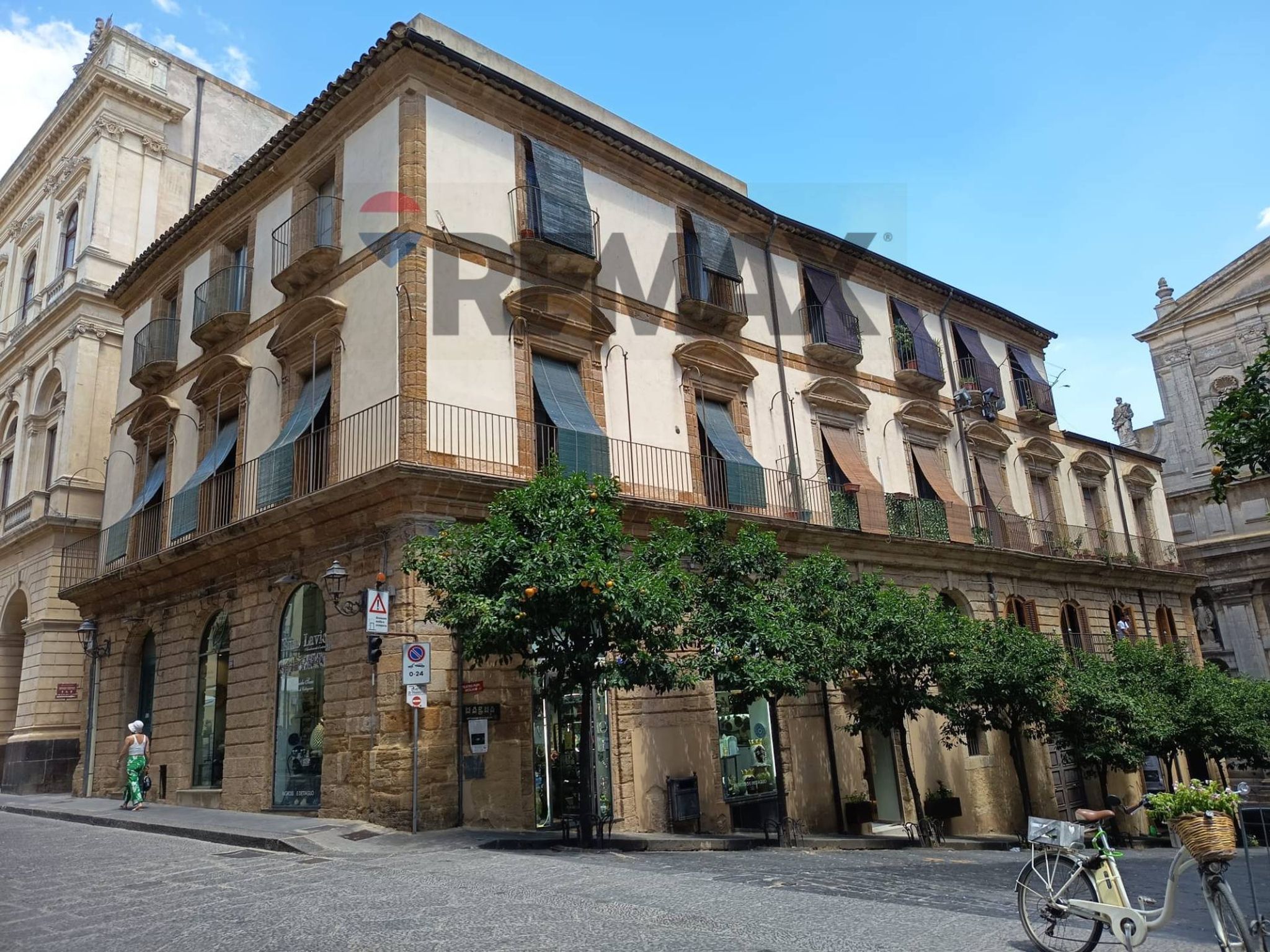Edificio all'aperto