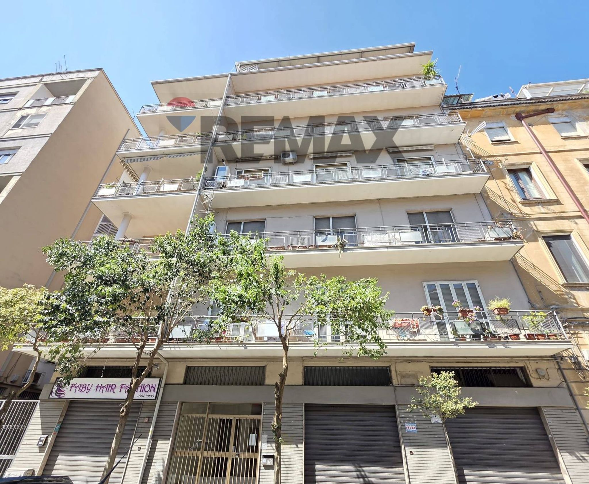Edificio all'aperto