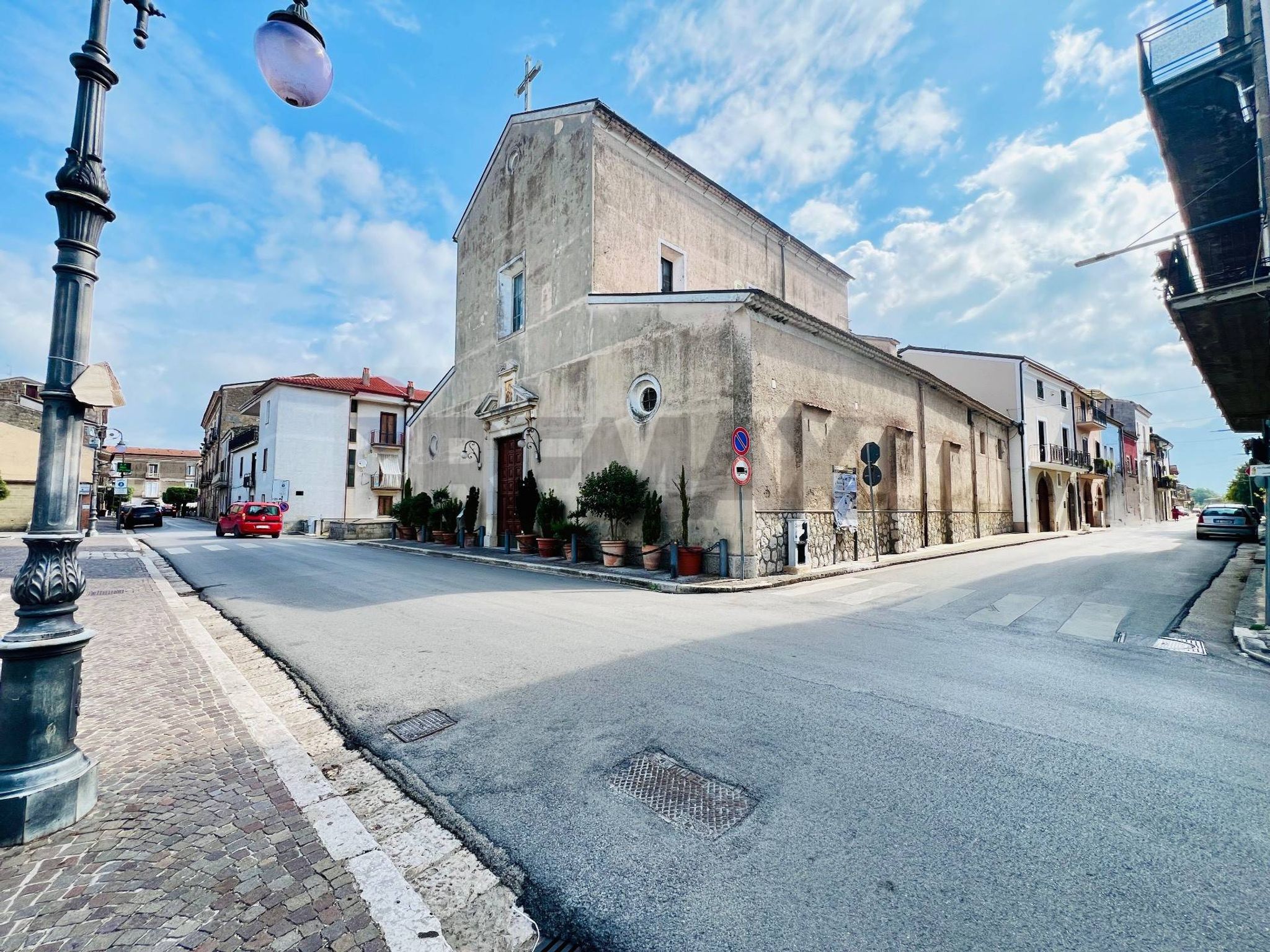 Edificio all'aperto