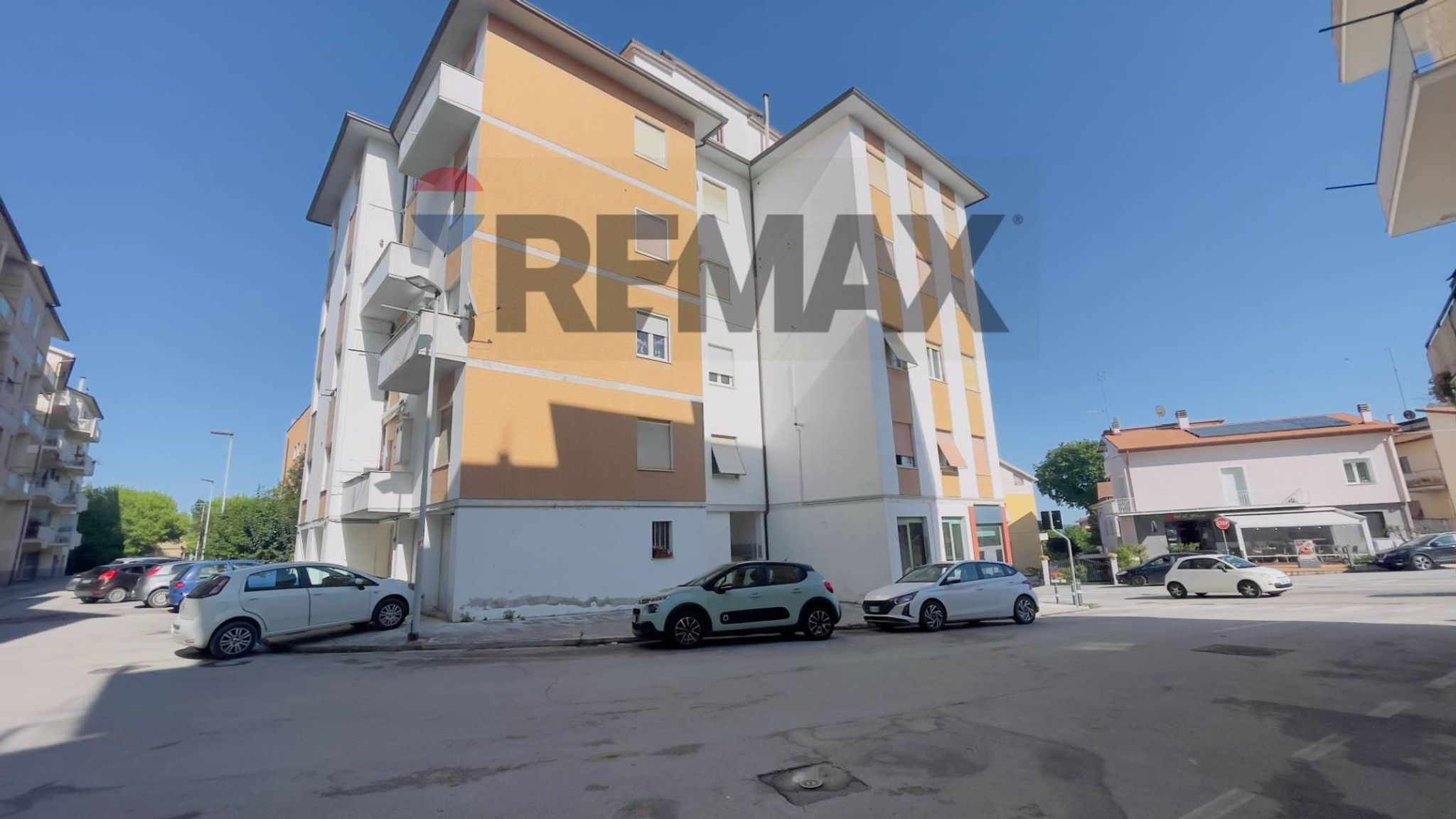 Edificio all'aperto