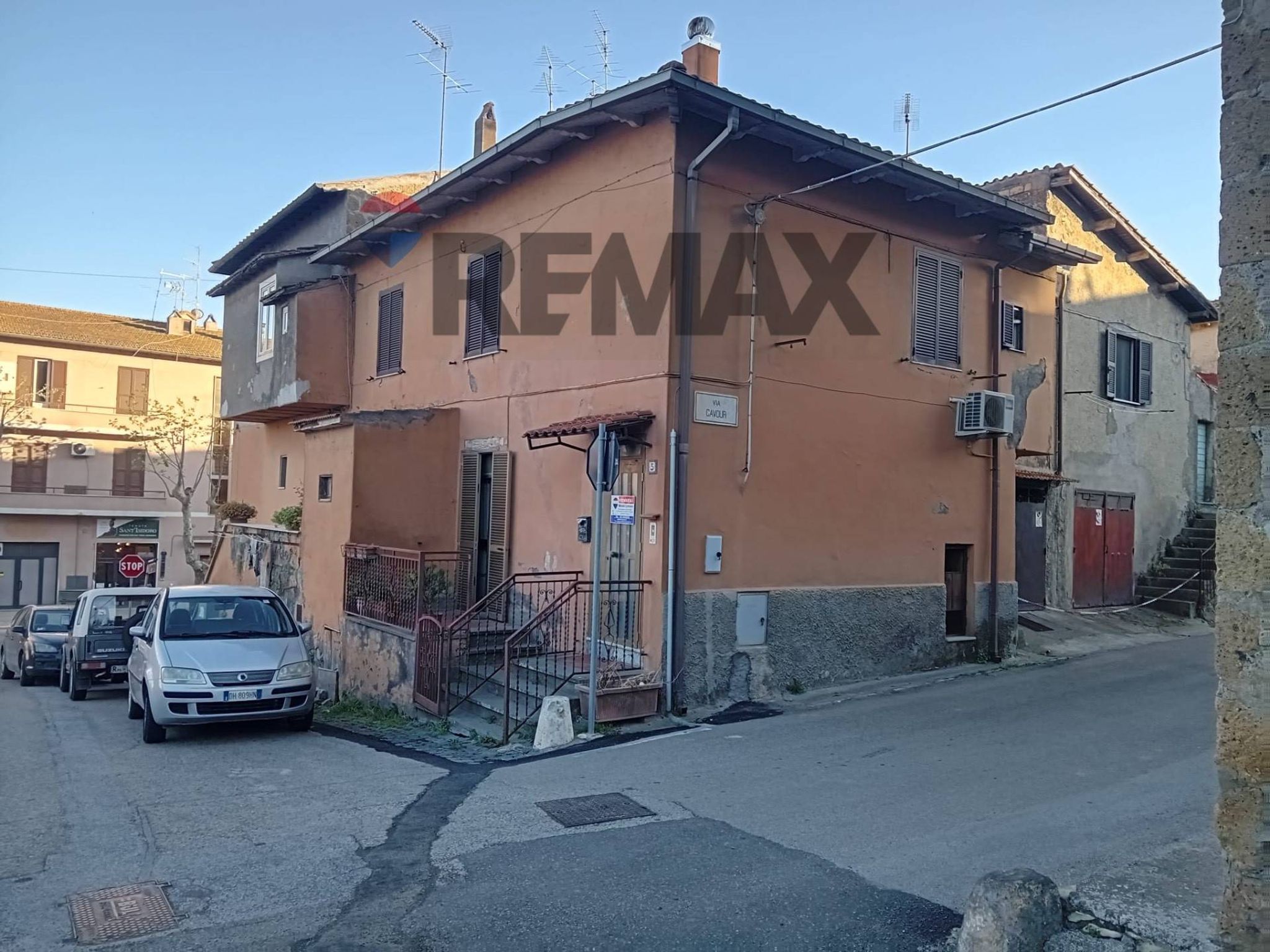 Immobile a Monte Romano