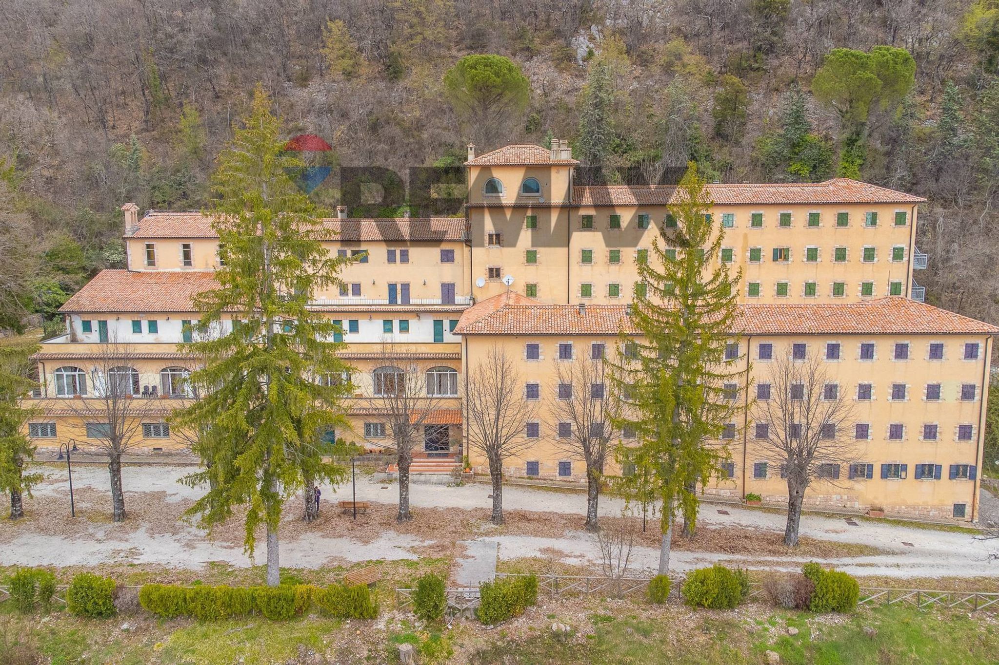 Edificio all'aperto