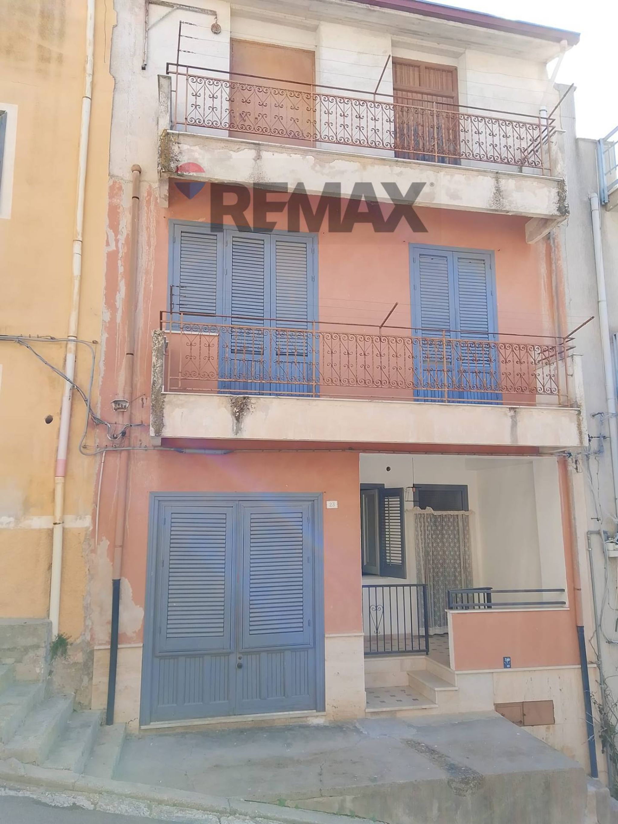 Edificio all'aperto