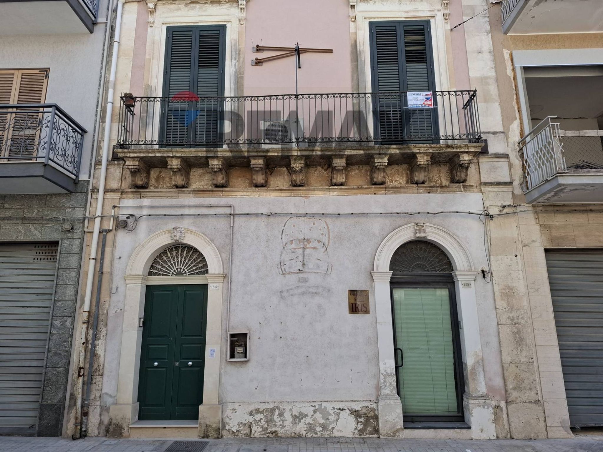 Edificio all'aperto