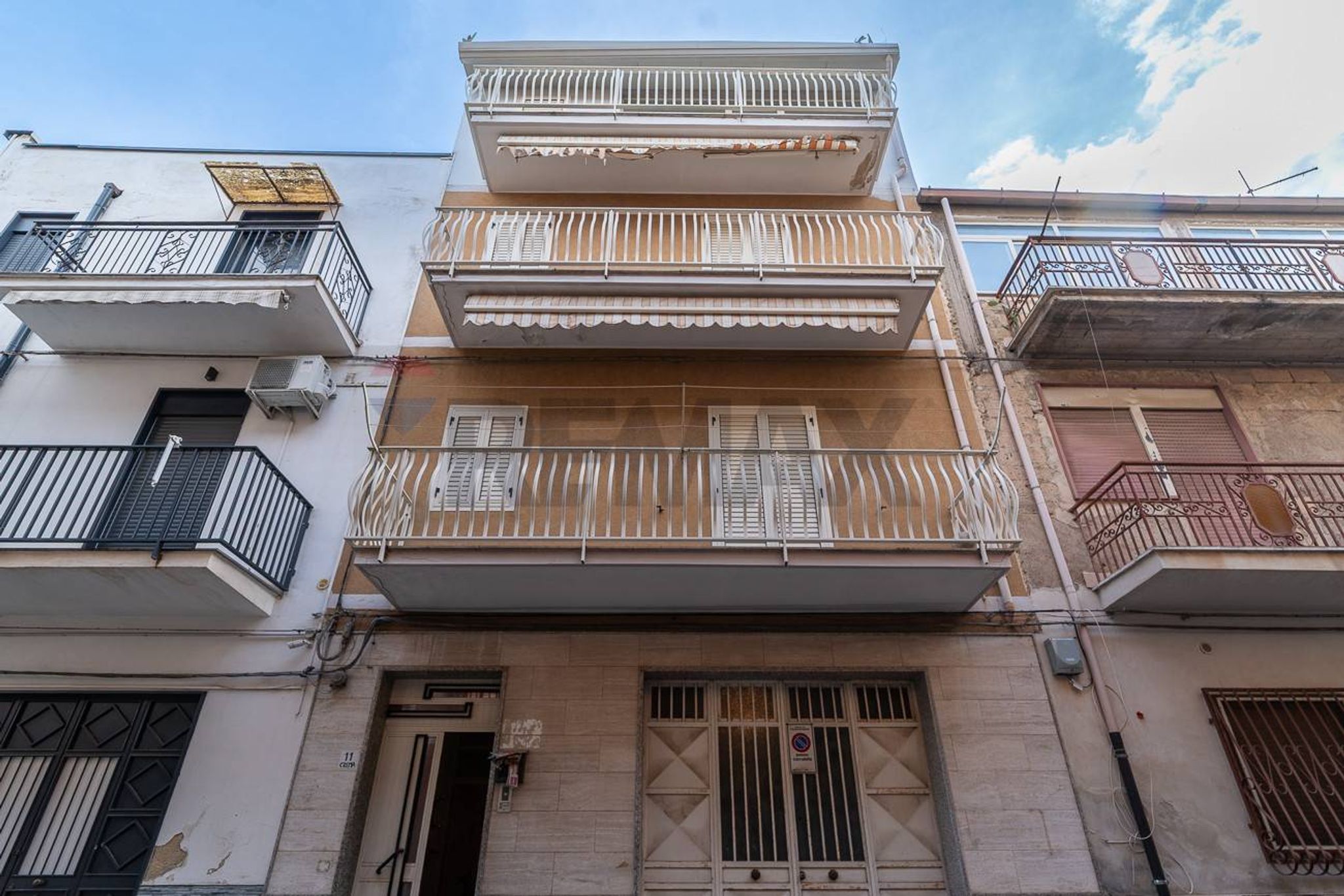 Edificio all'aperto