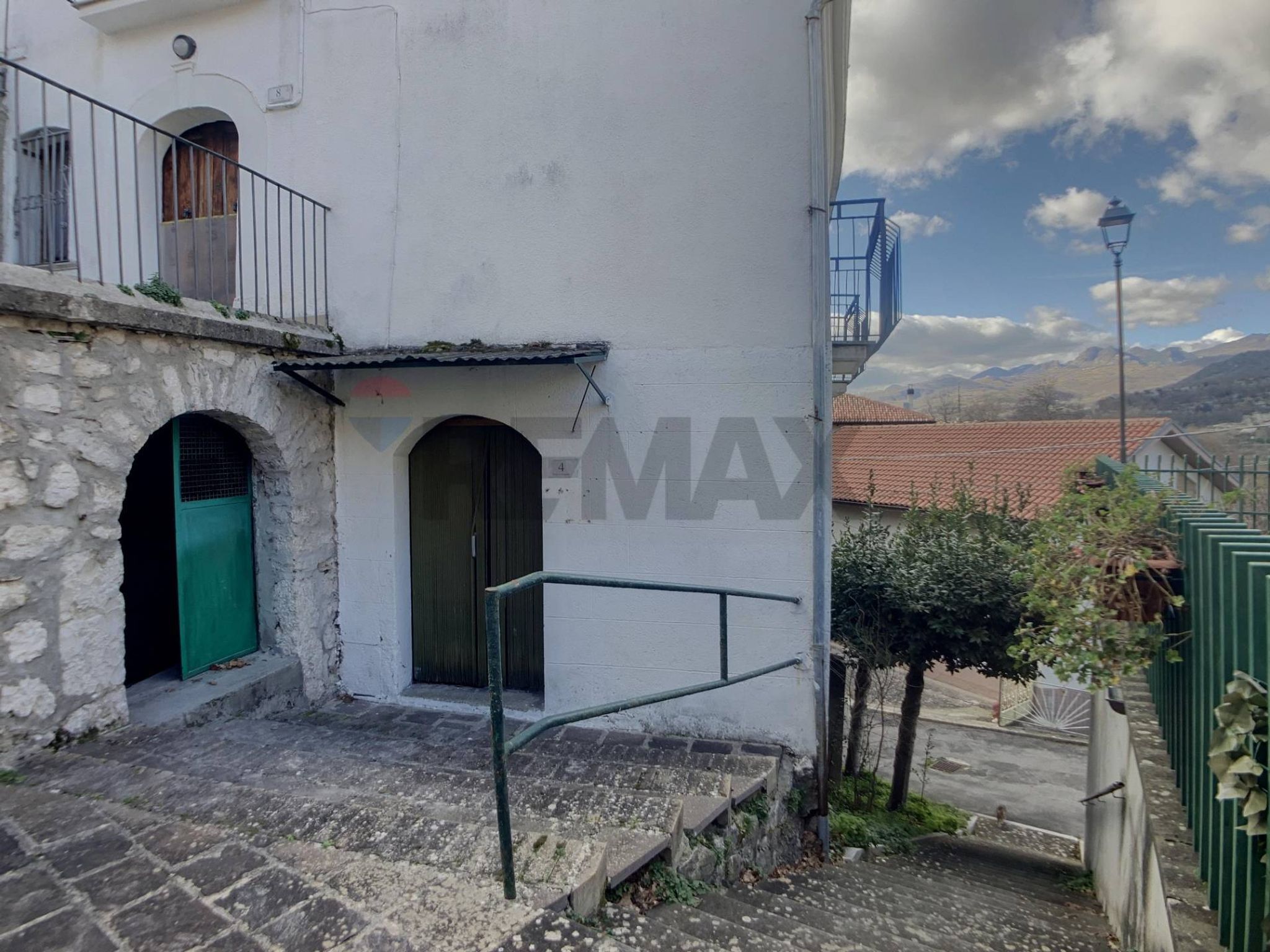 Property in Fallo