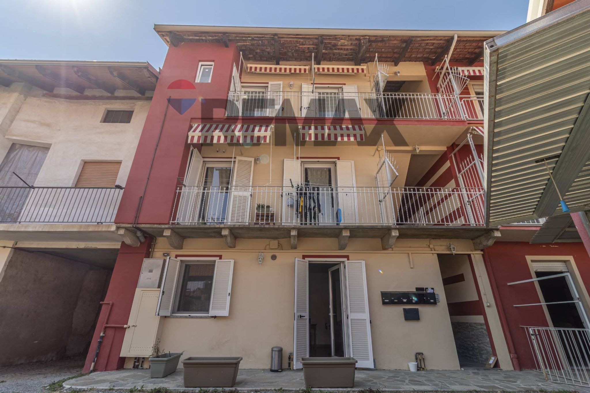 Edificio all'aperto