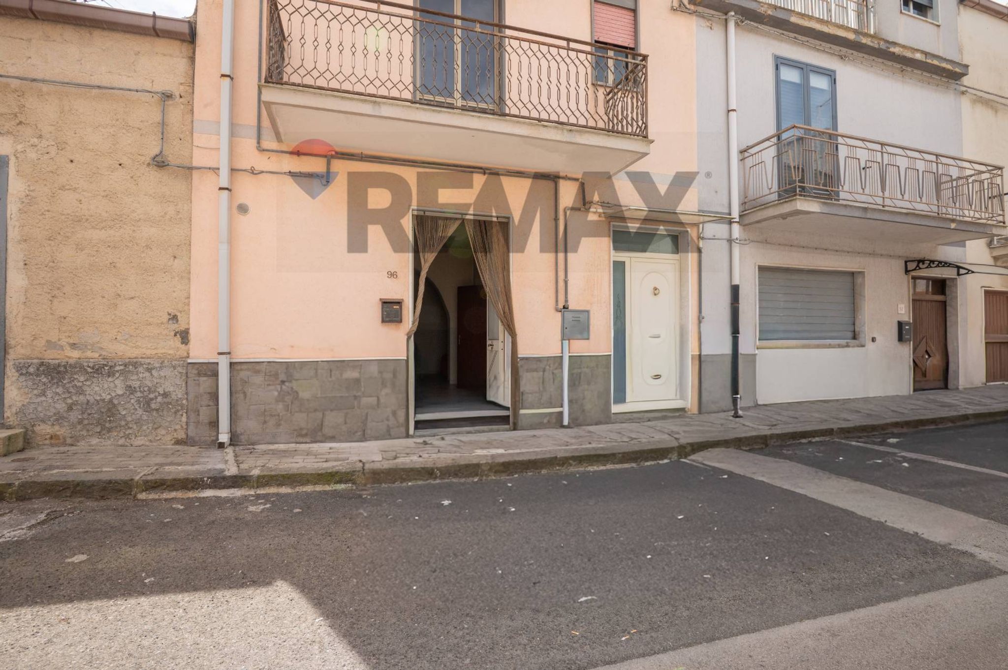 Edificio all'aperto