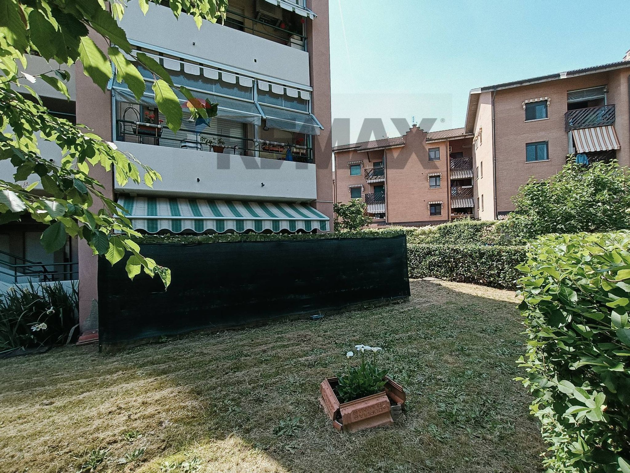 Edificio all'aperto