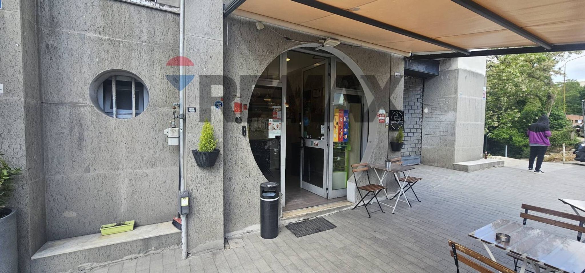 Edificio all'aperto