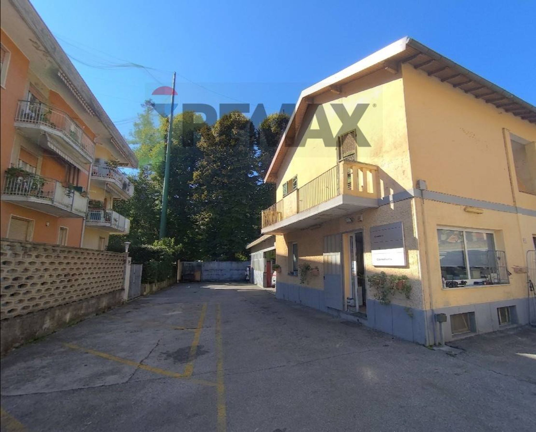 Edificio all'aperto