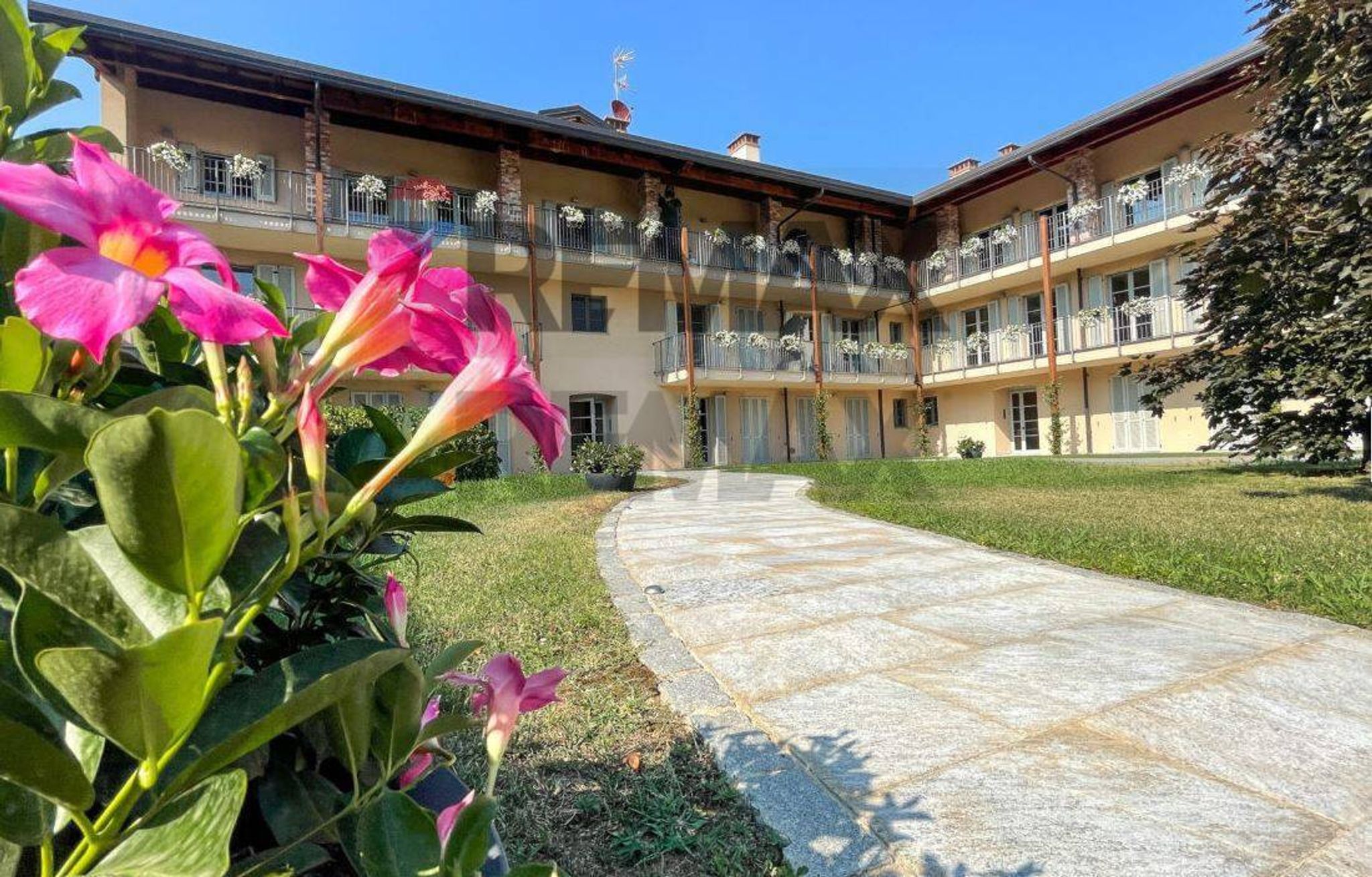Edificio all'aperto